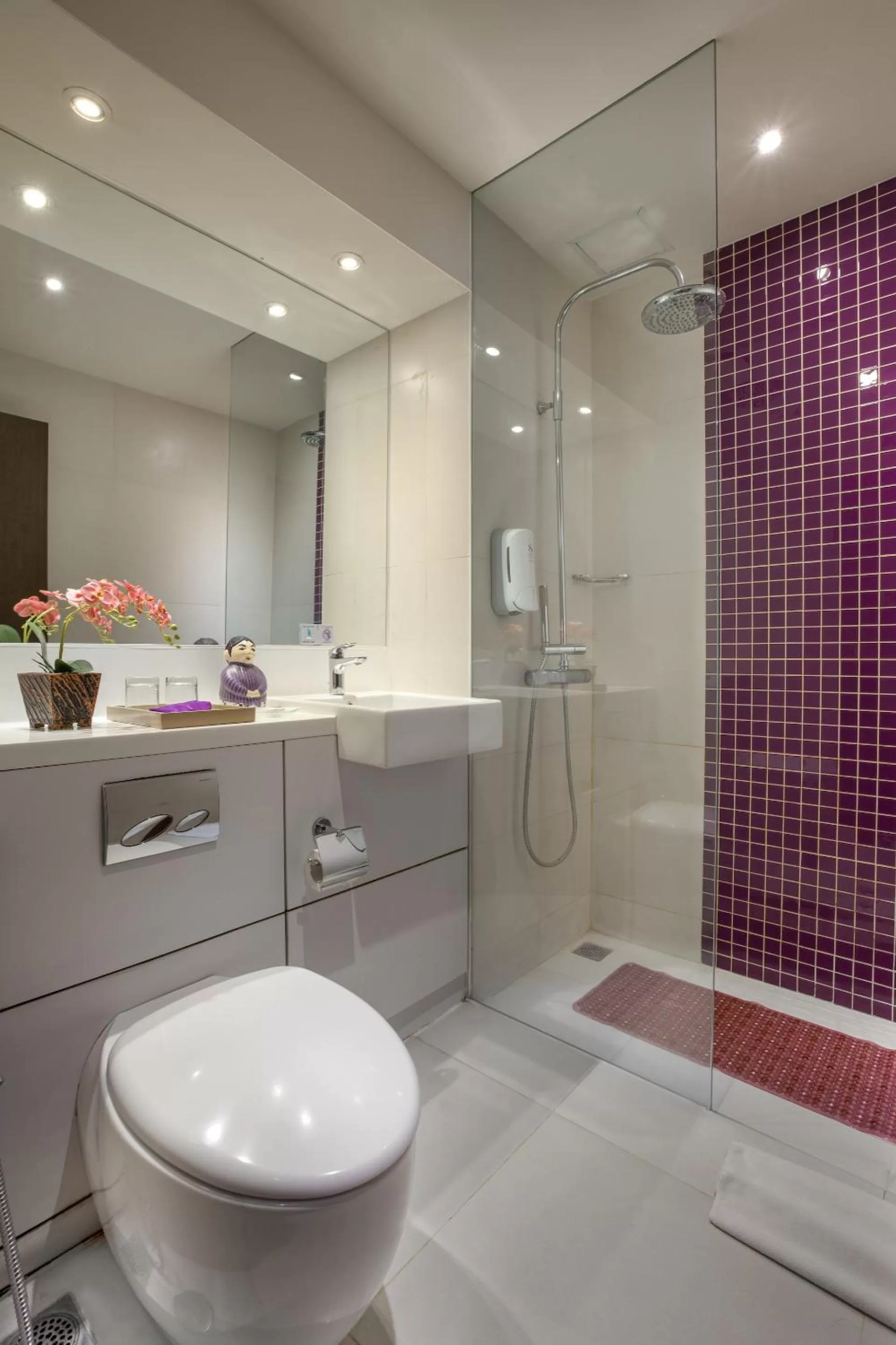 Bathroom in Satoria Hotel Yogyakarta - CHSE Certified
