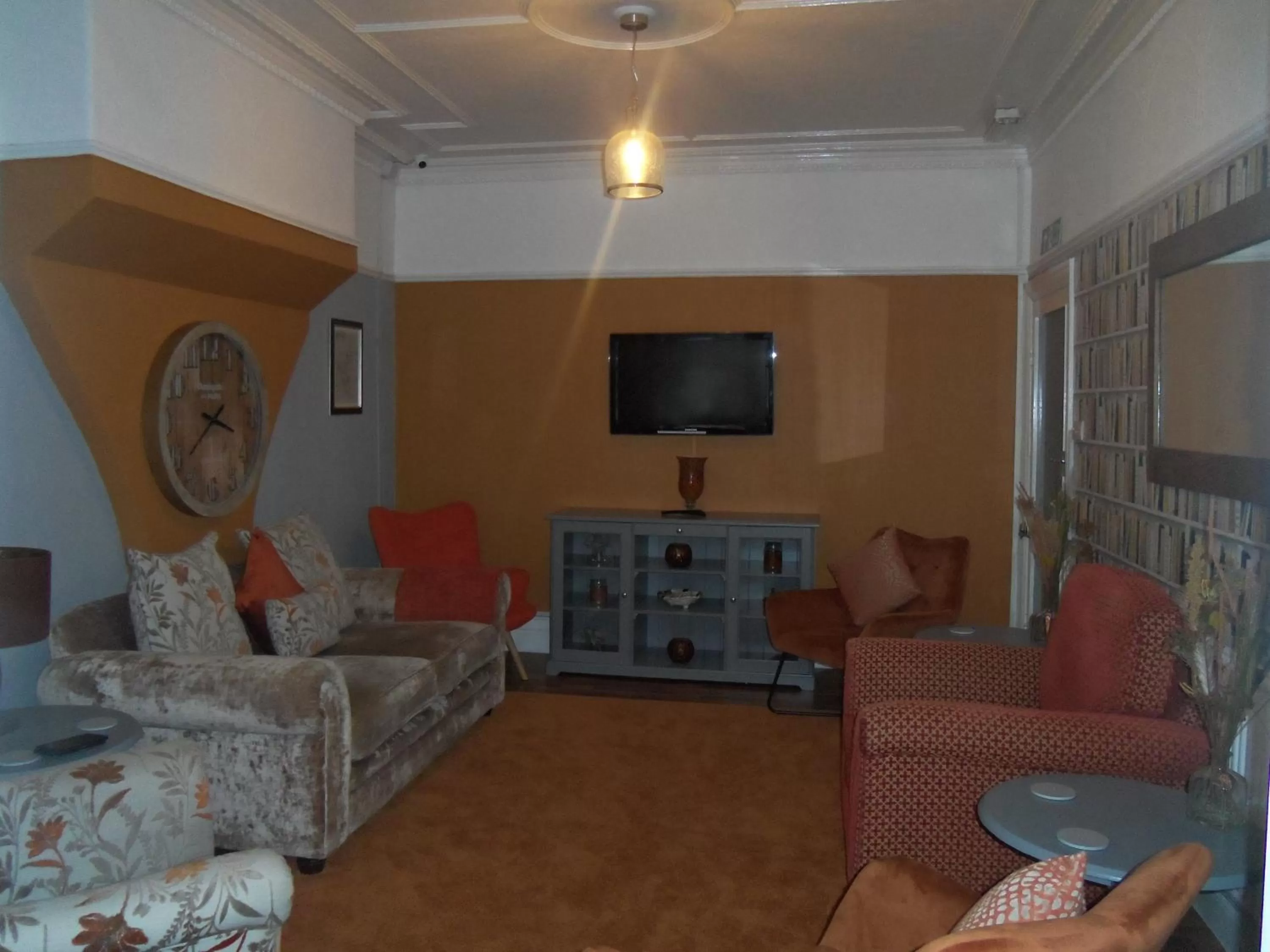 Communal lounge/ TV room in The Sefton Blackpool