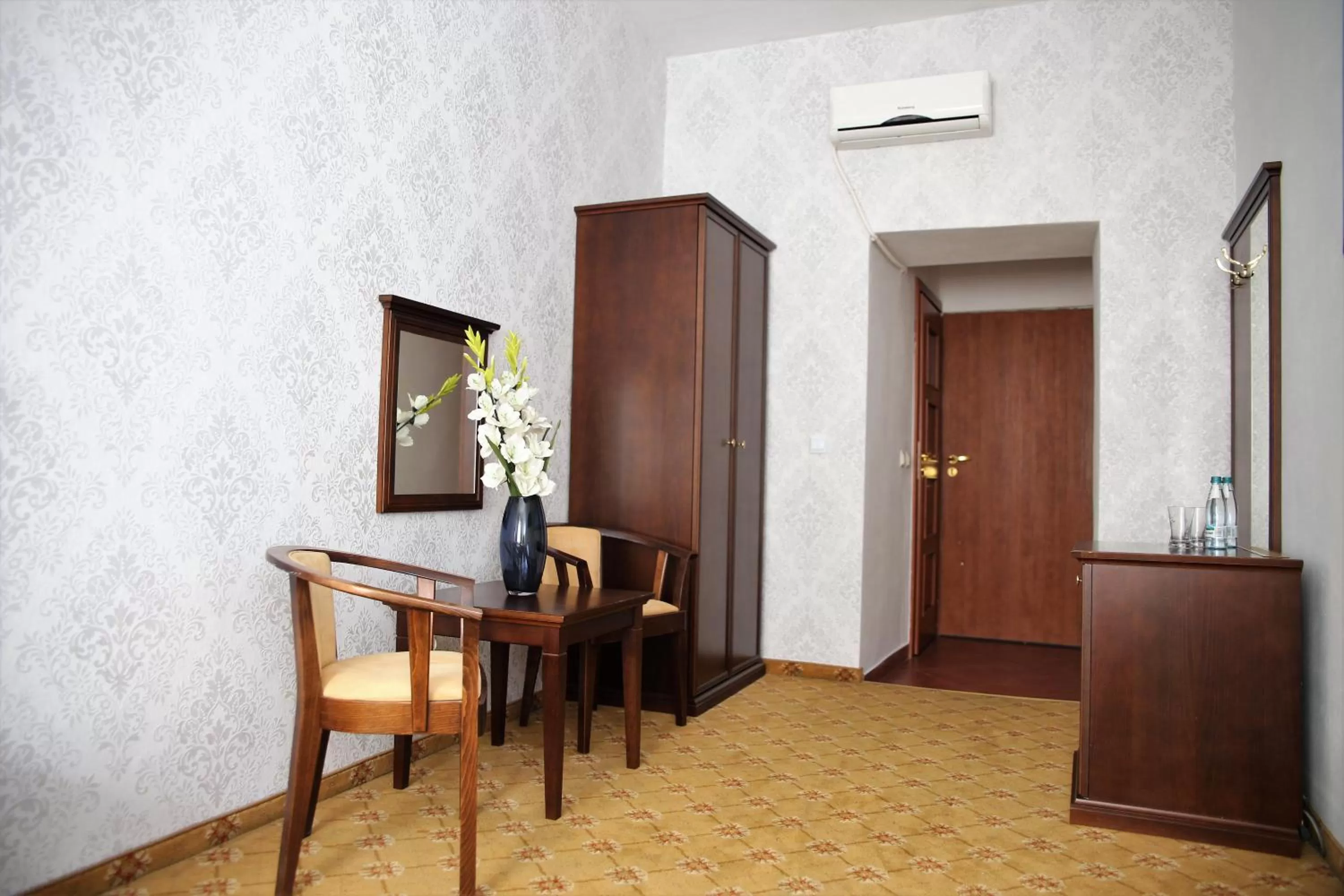 TV and multimedia, TV/Entertainment Center in Prudentia Residence Qulturalna