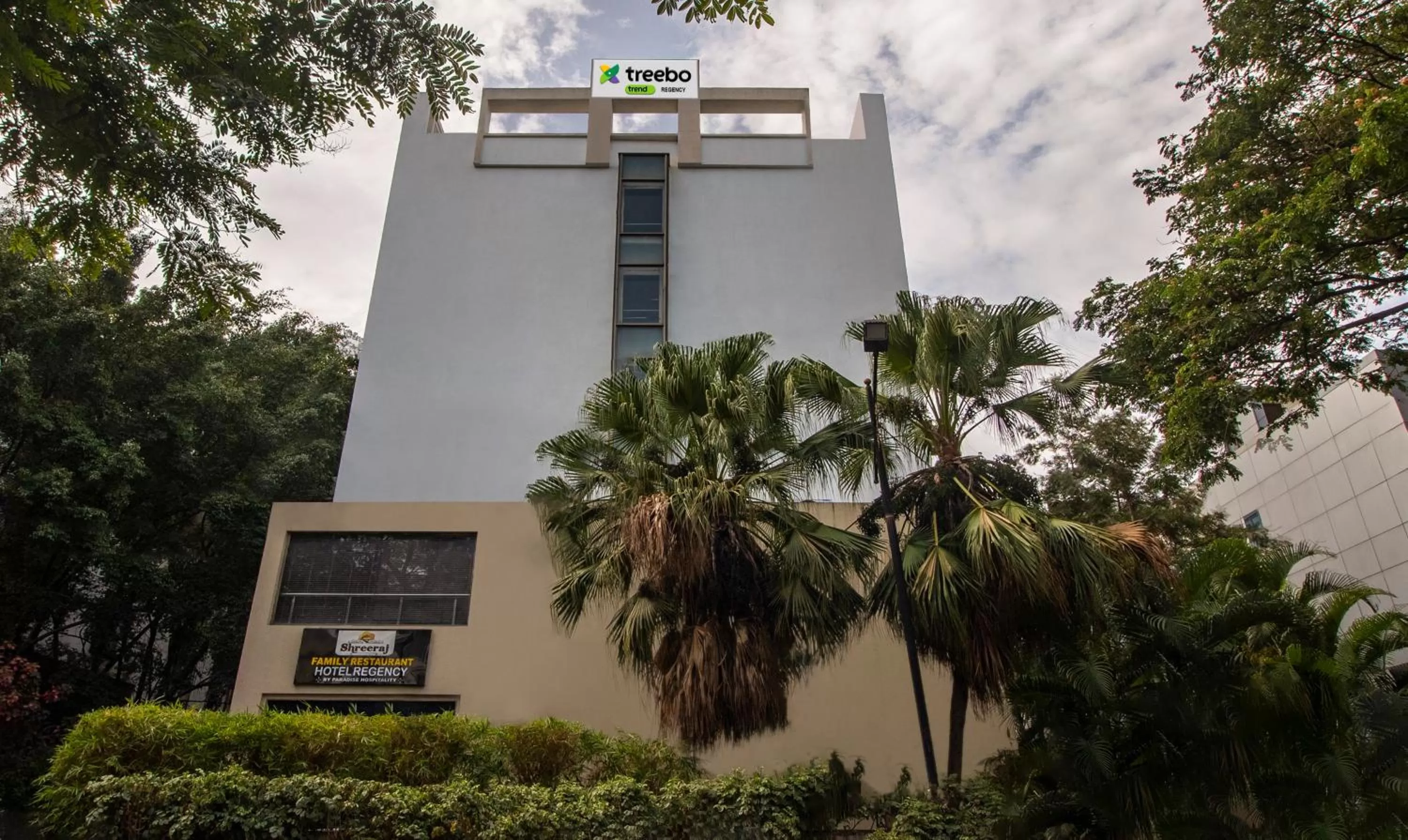 Property building in Treebo Regency - Bund Garden, Dhole Patil Road