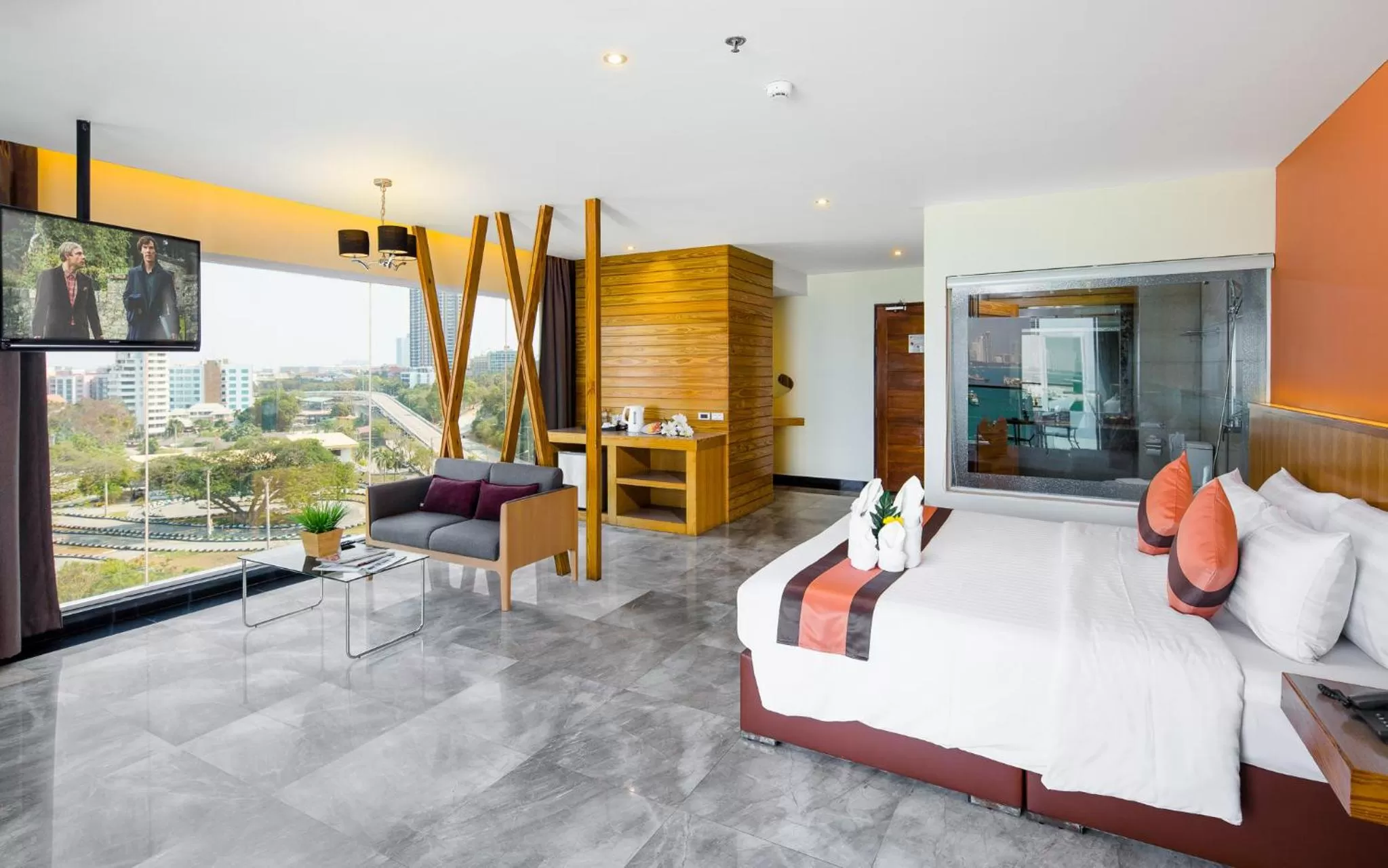 Bed in Balihai Bay Pattaya