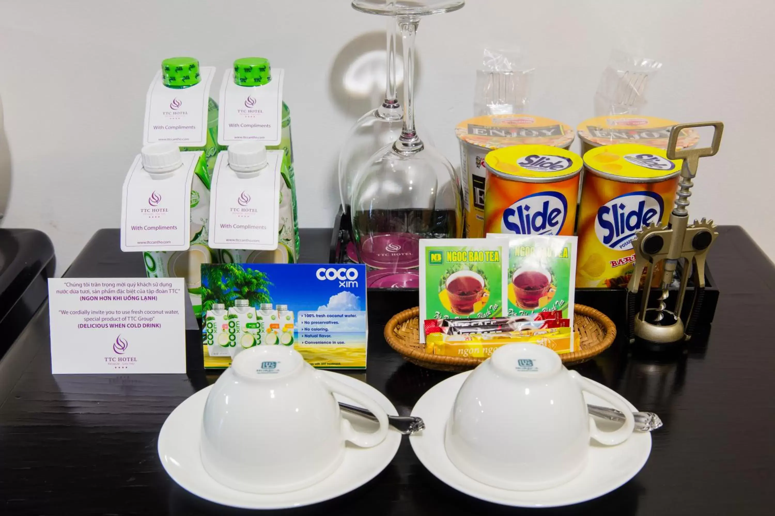 Deluxe Twin Room with Balcony and River View in TTC Hotel Can Tho Deluxe Twin Room with Balcony and River View in TTC Hotel Can Tho