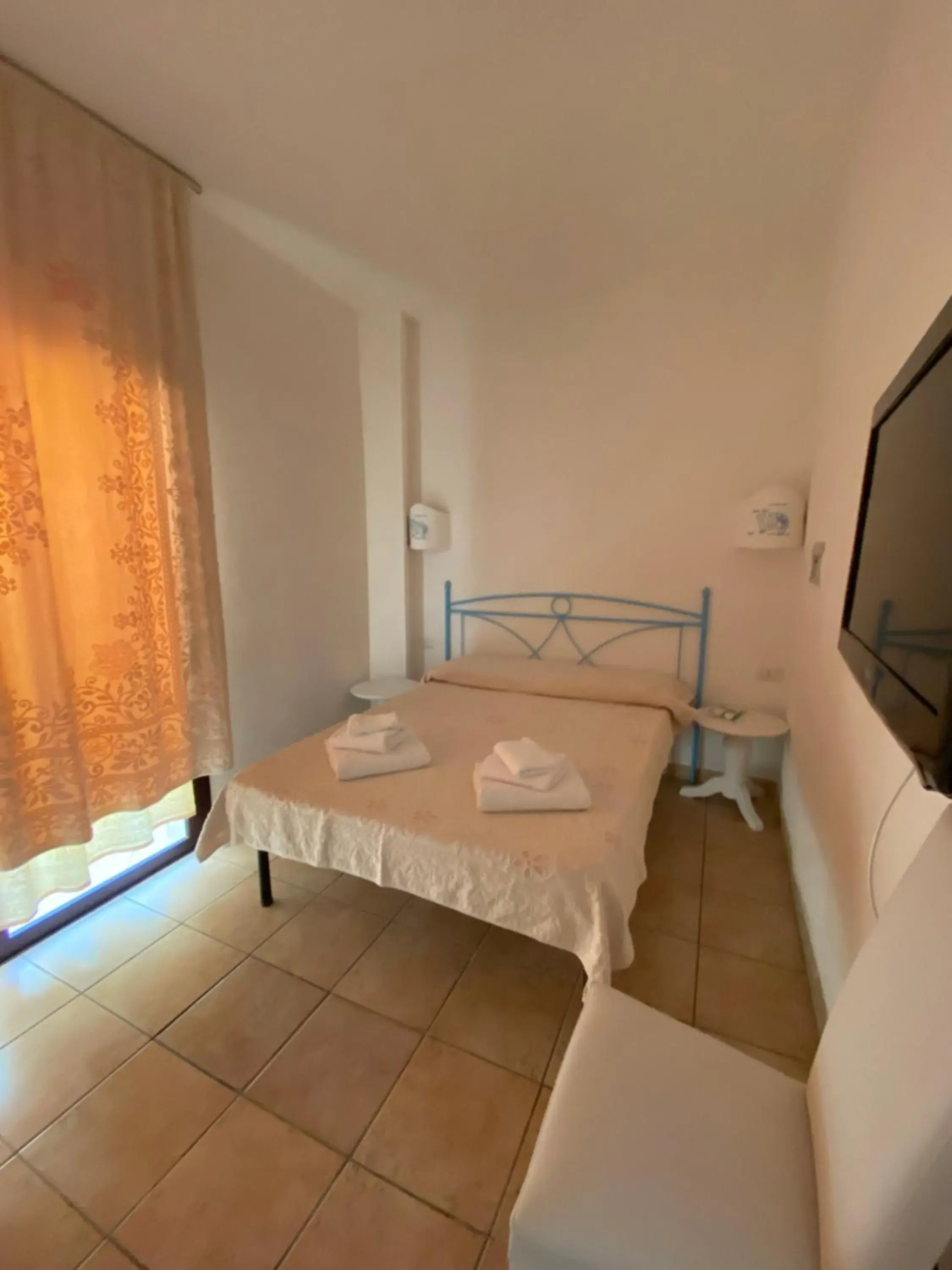 Double Room with Balcony and Sea View in Palau City Hotel Double Room with Balcony and Sea View in Palau City Hotel