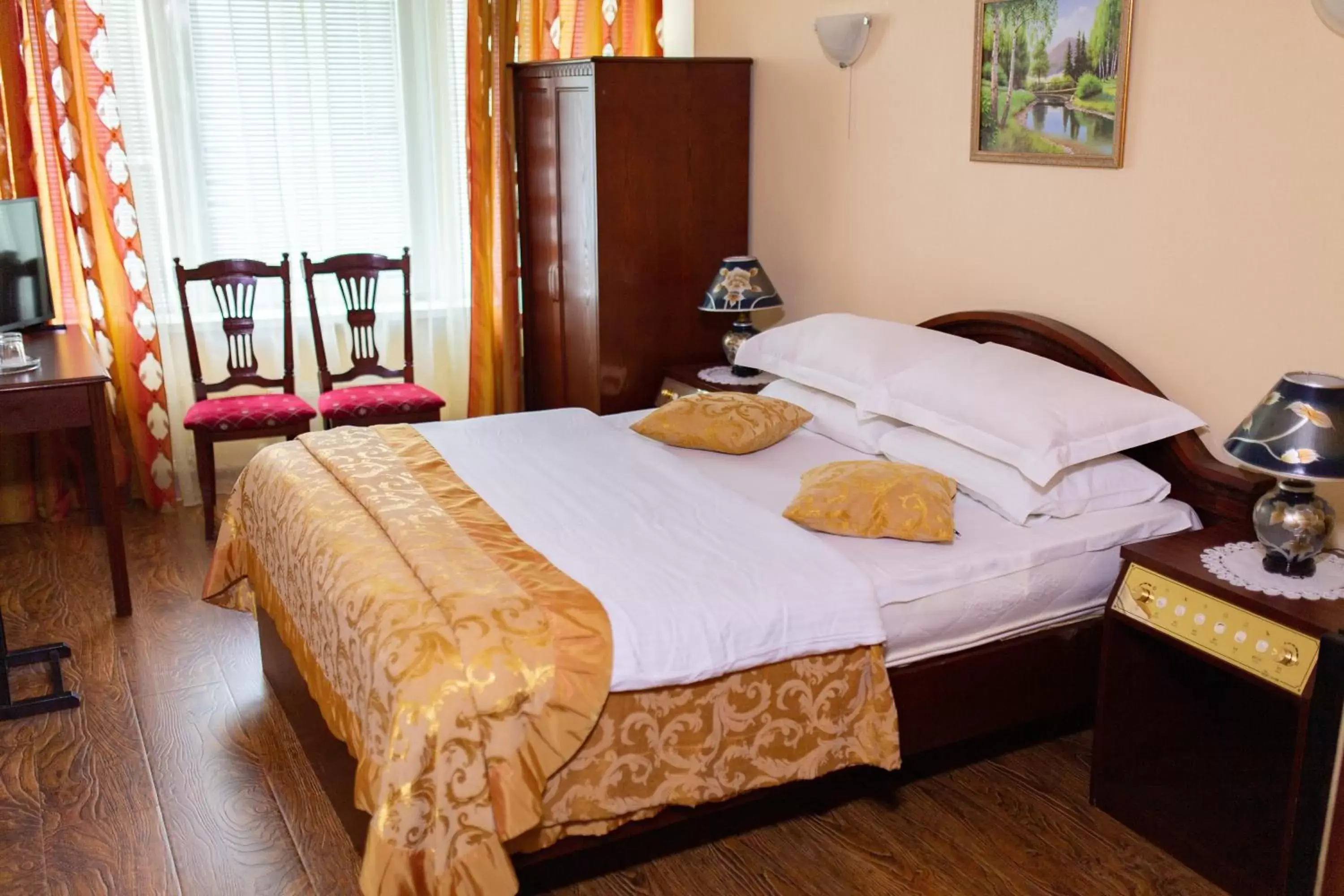 Standard Double Room - single occupancy in Vila Muntenia Hotel Standard Double Room - single occupancy in Vila Muntenia Hotel