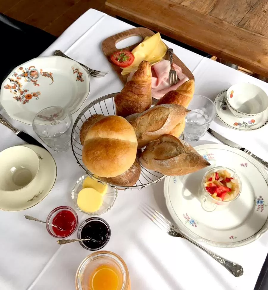 Food and drinks in Boutique-Hôtel Chez Jan