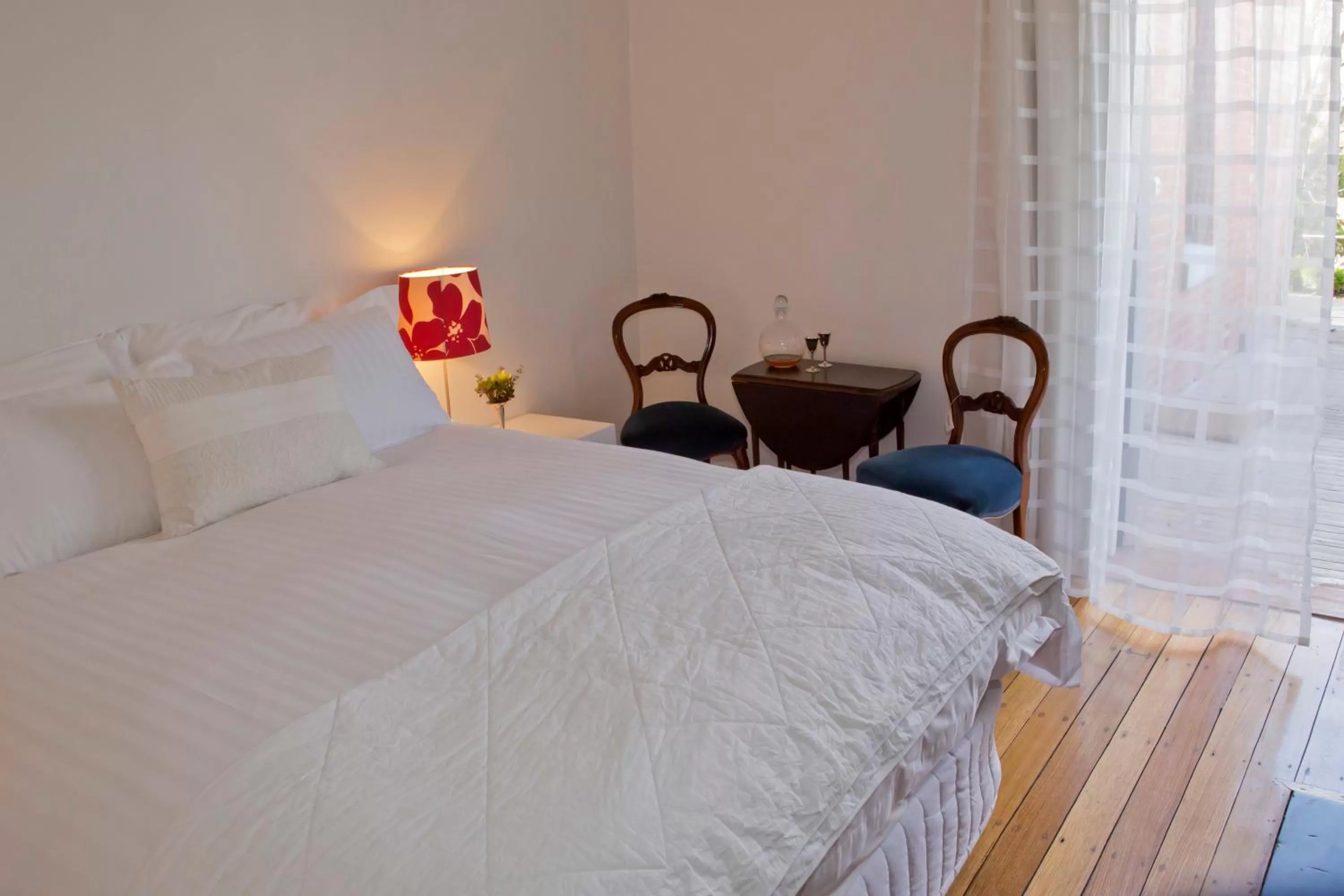 Photo of the whole room, Room Photo in Mollisons