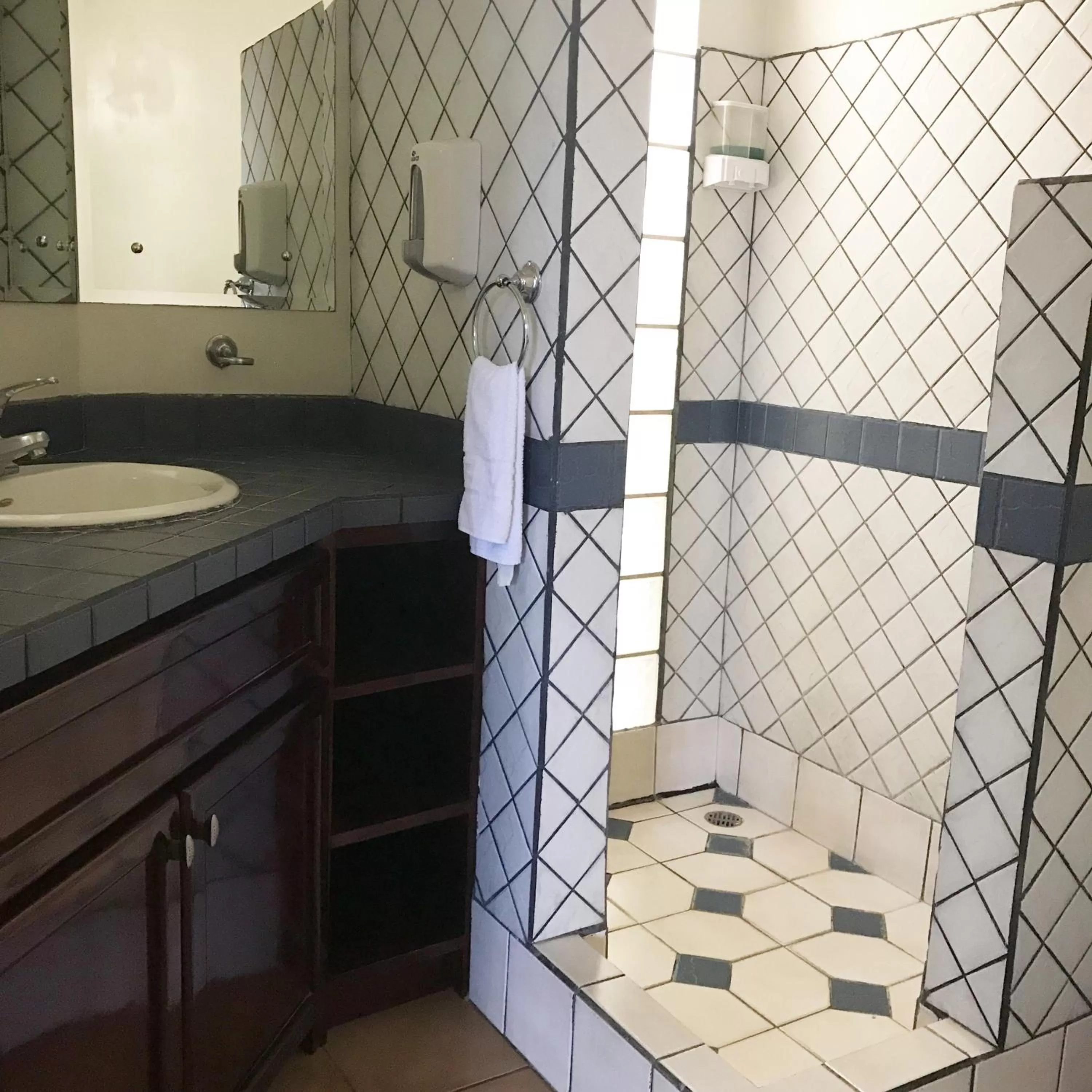 Bathroom in Oro Apart Hotel