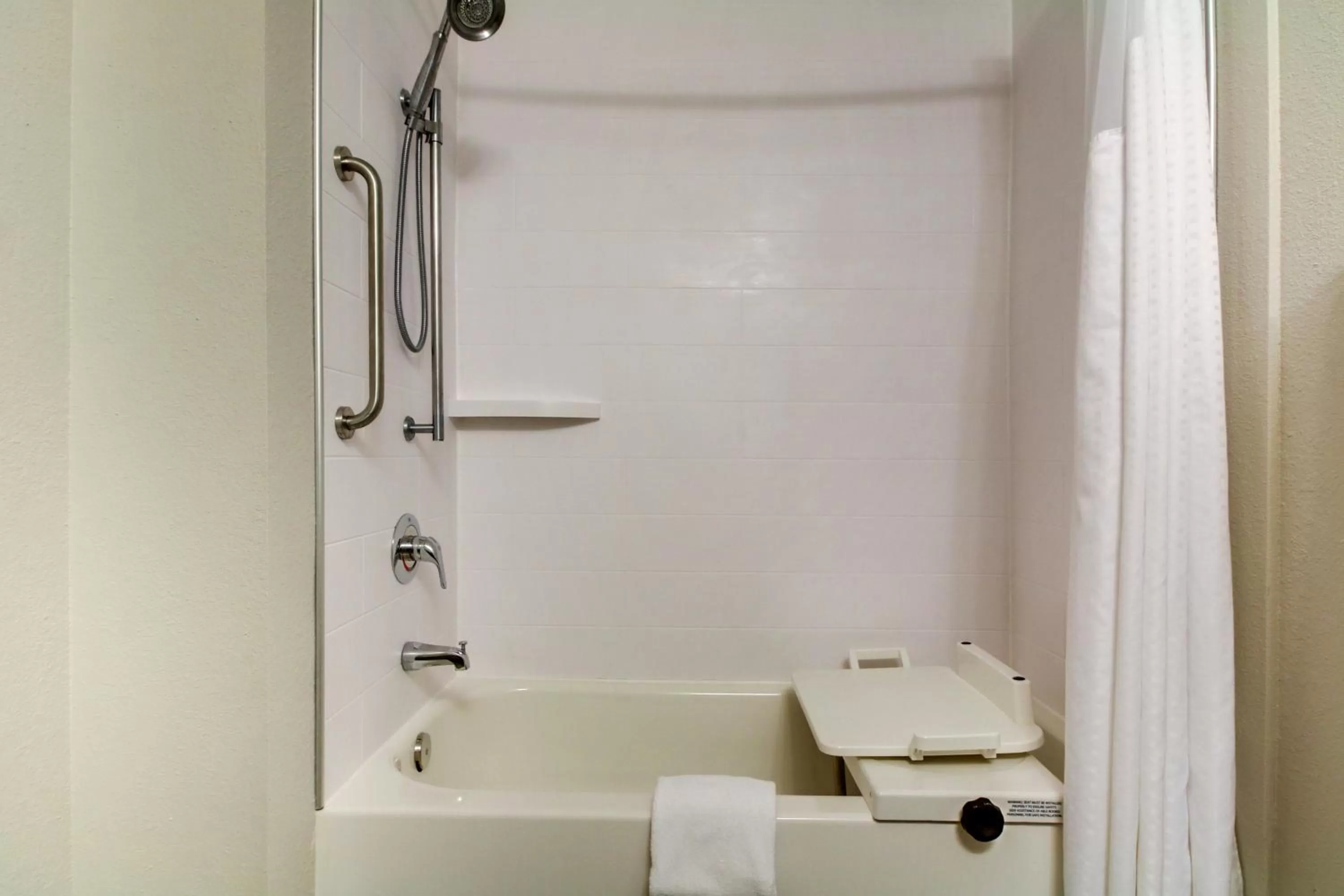 Bathroom in Holiday Inn Express Hotel & Suites Live Oak by IHG