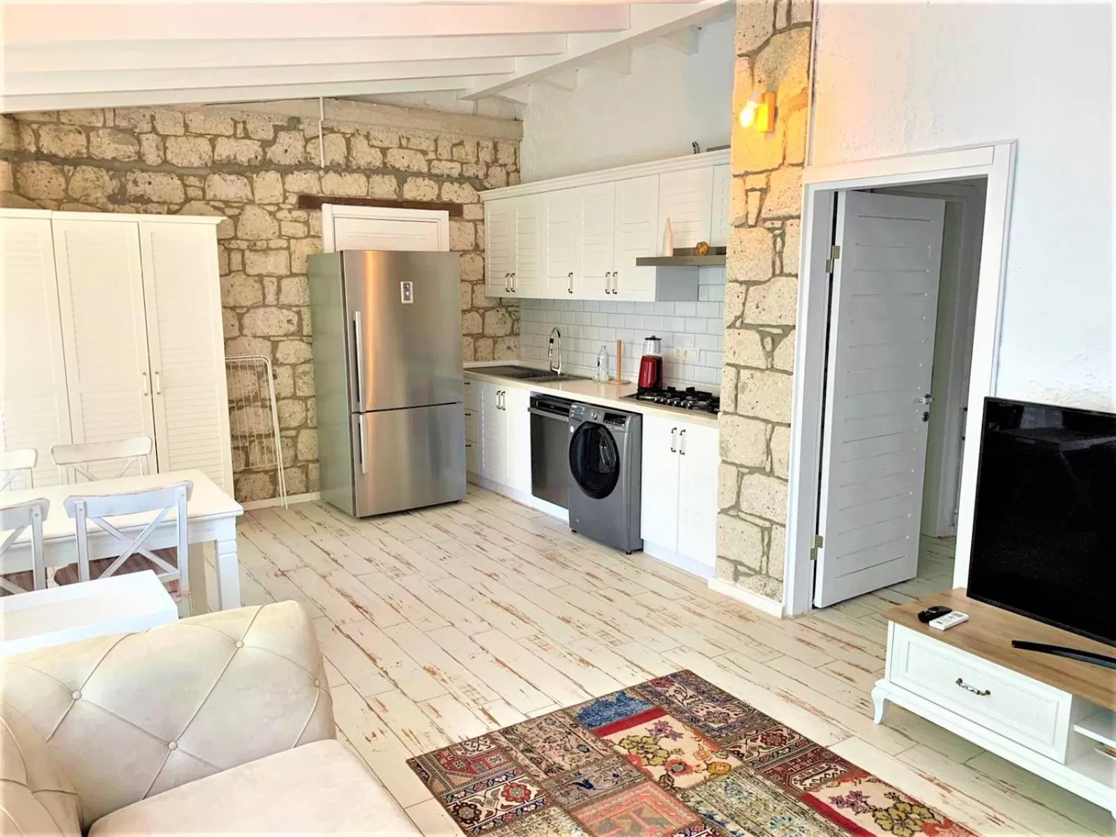 Kitchen or kitchenette, Kitchen/Kitchenette in Cadde 75 Luxury Hotel - Alaçatı