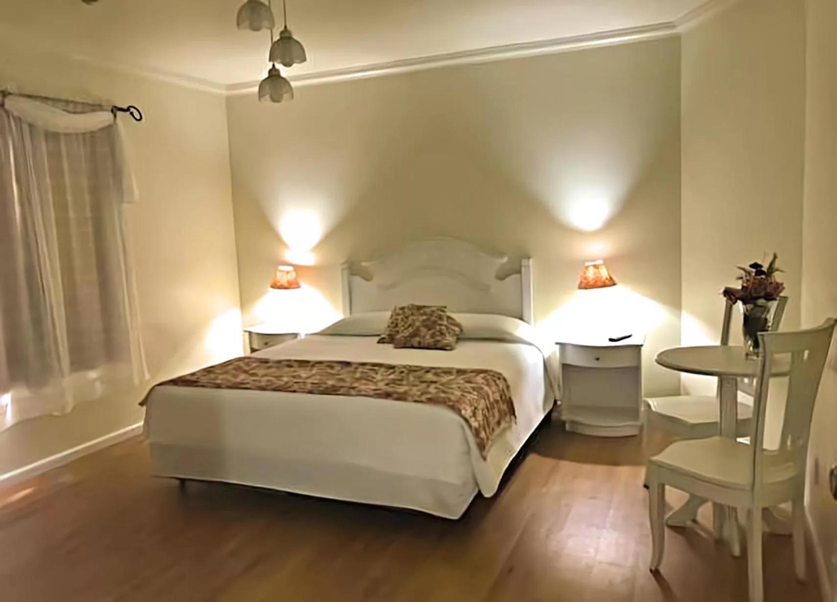 Photo of the whole room, Bed in Pousada dos Anjos