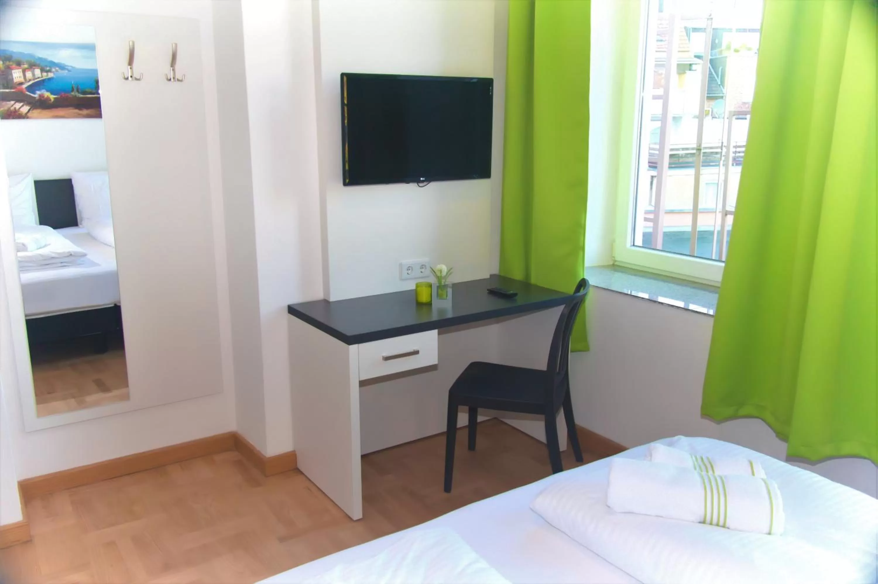 Bed in bestprice Hotel Aachen Hauptbahnhof