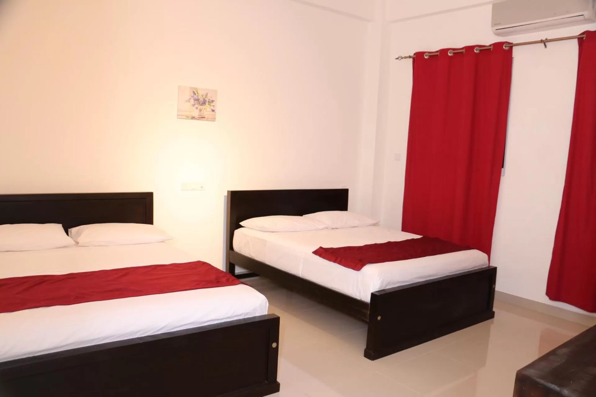 Bed in Kandy Rivers Edge Nature Resort