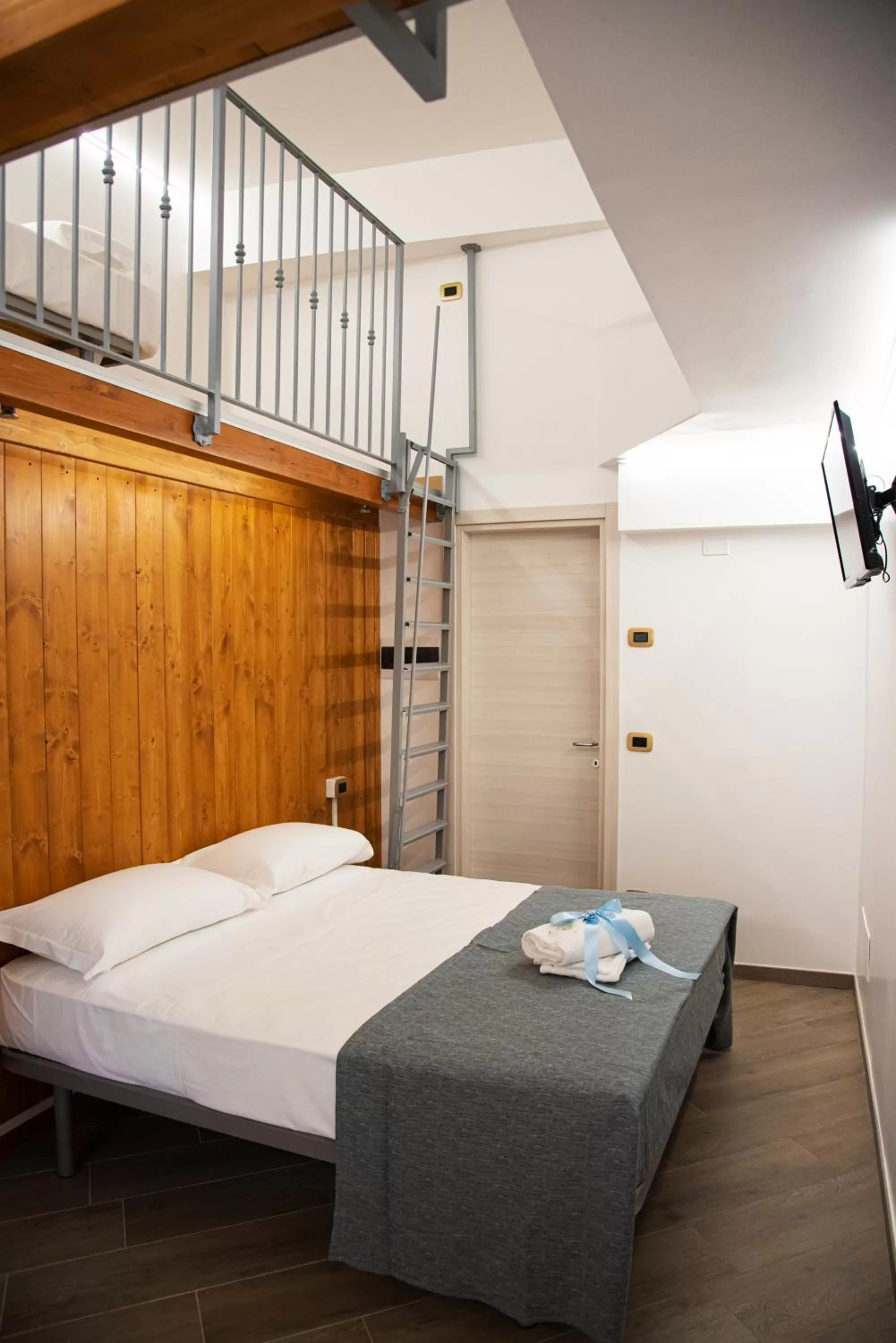 Bed in Bed And Breakfast - Lulugiù