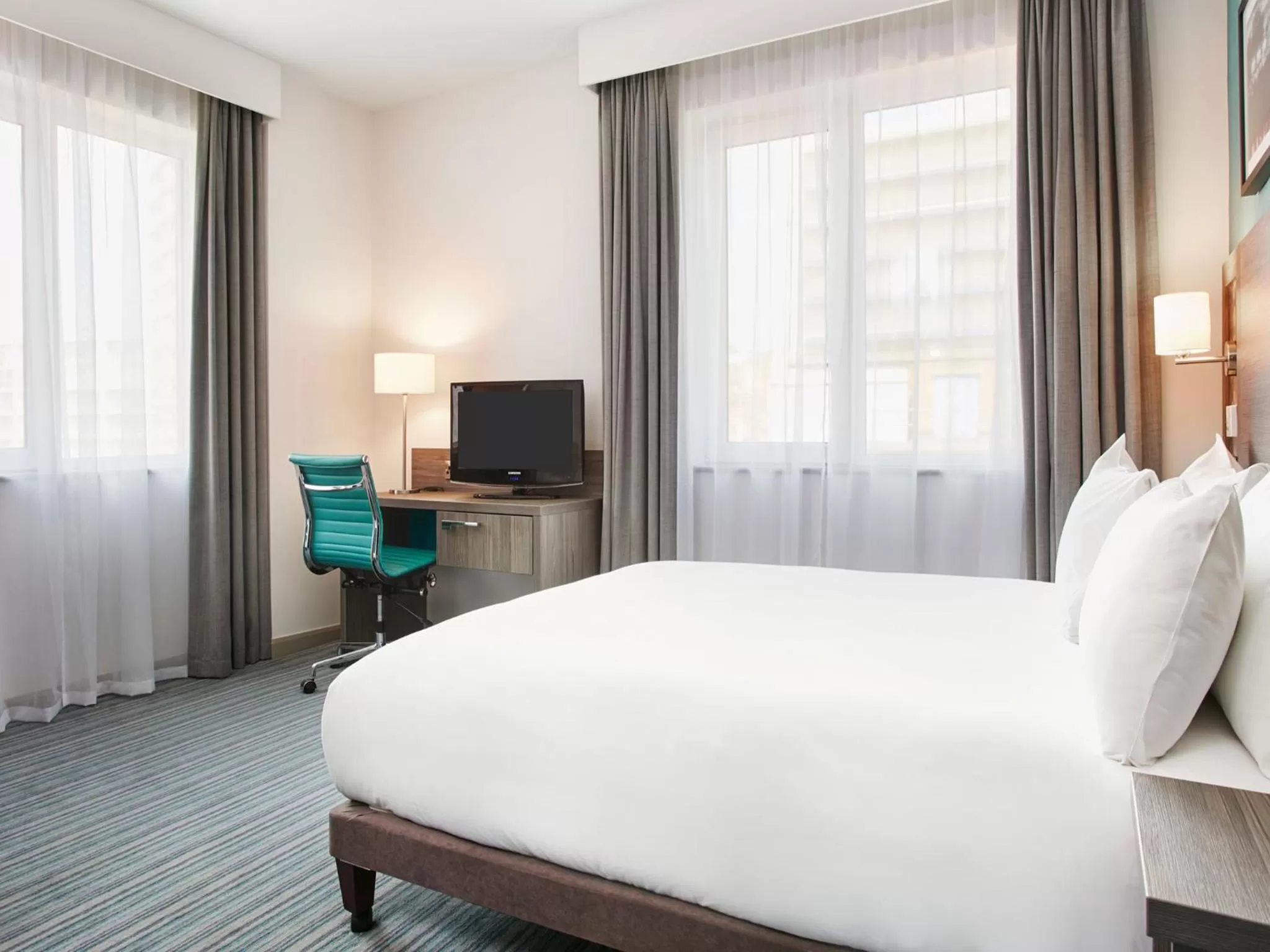 Bedroom, Bed in Leonardo Hotel Nottingham