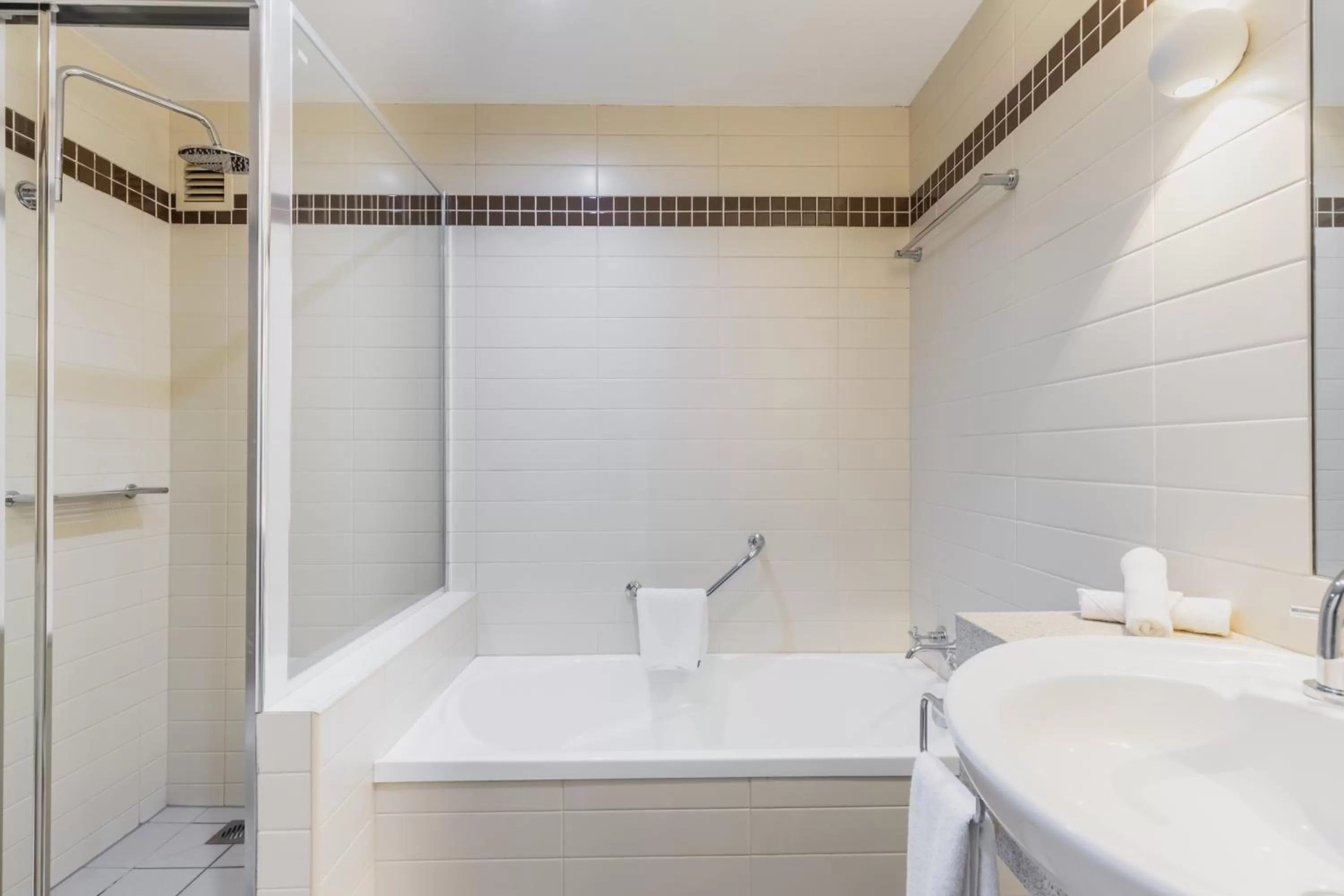 Bathroom in Nightelier Mermaid Waters