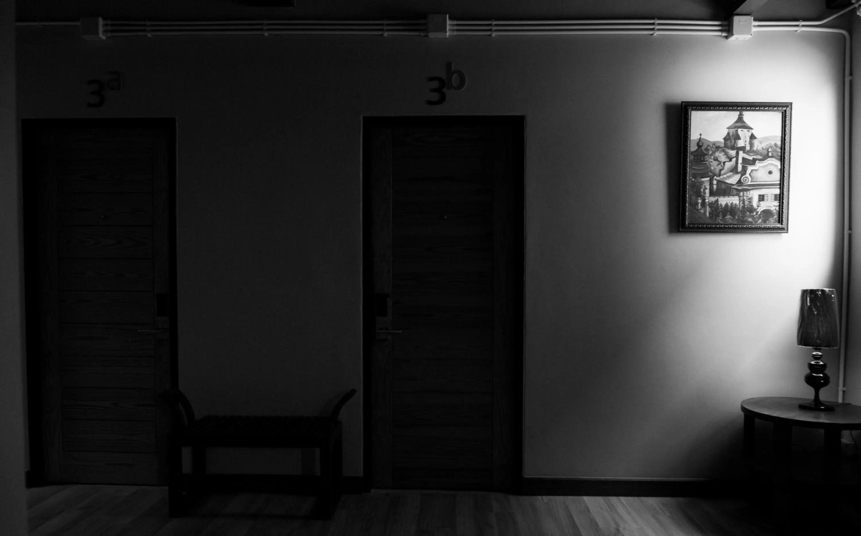 Decorative detail in KENCOZY accommodation