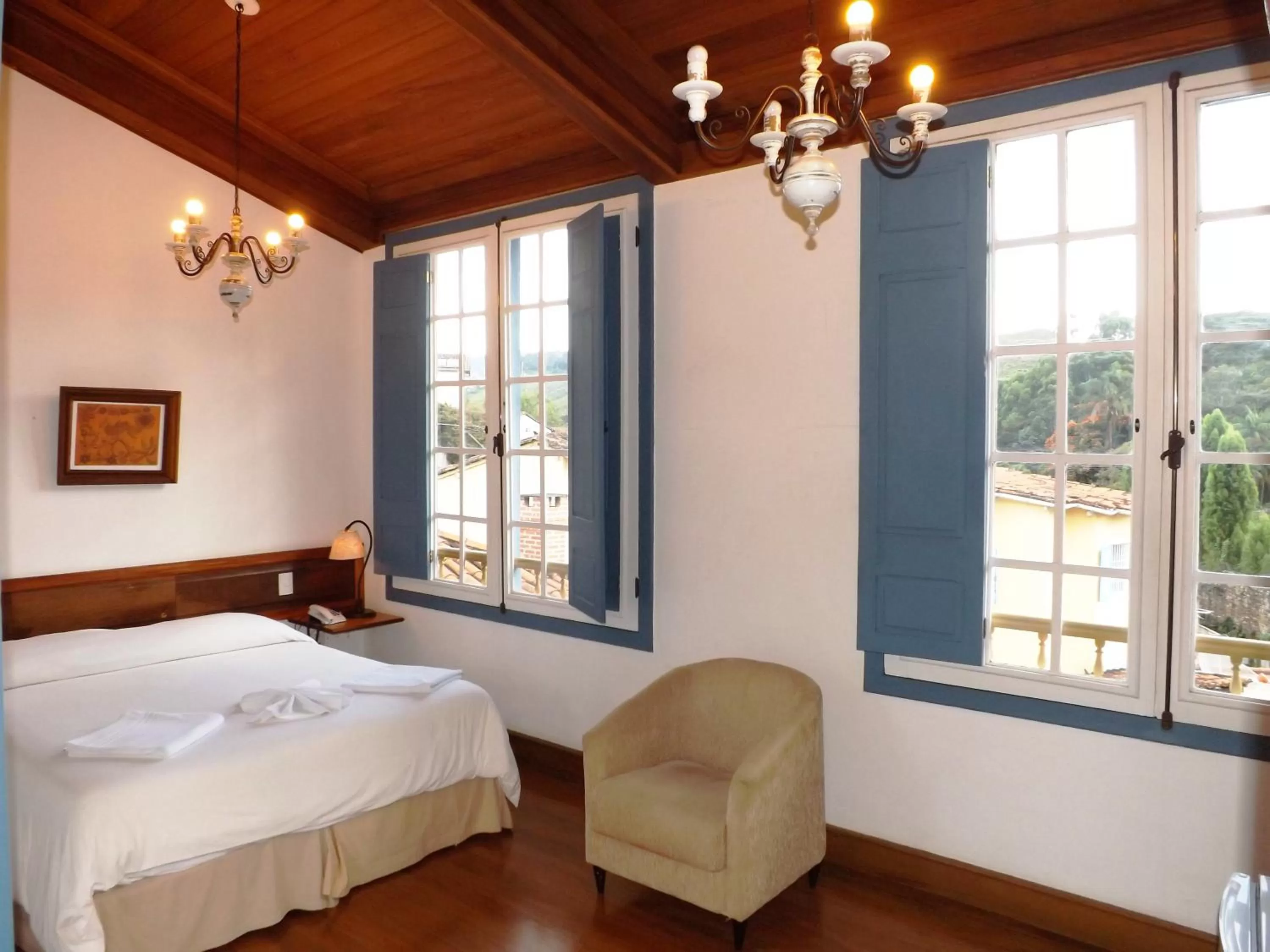 Pool view, Bed in Hotel Solar de Maria