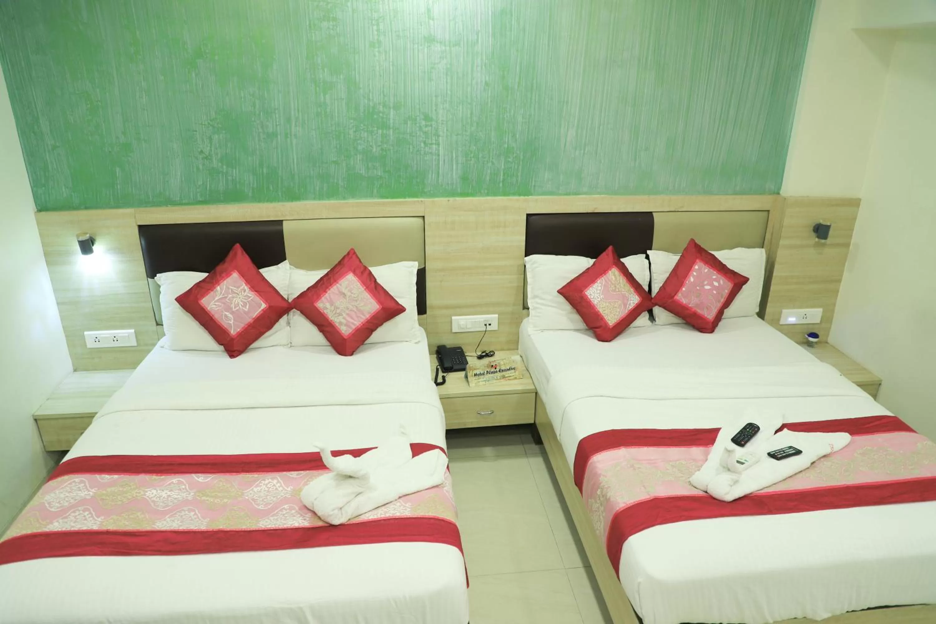Bedroom in Hotel Plaza Executive - near BKC
