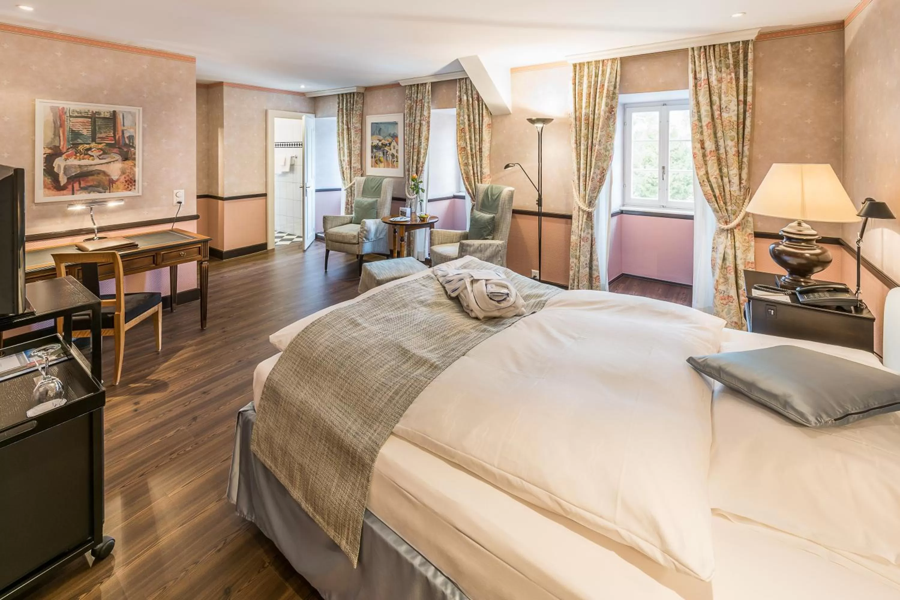 Photo of the whole room, Bed in Kurhotel Im Park