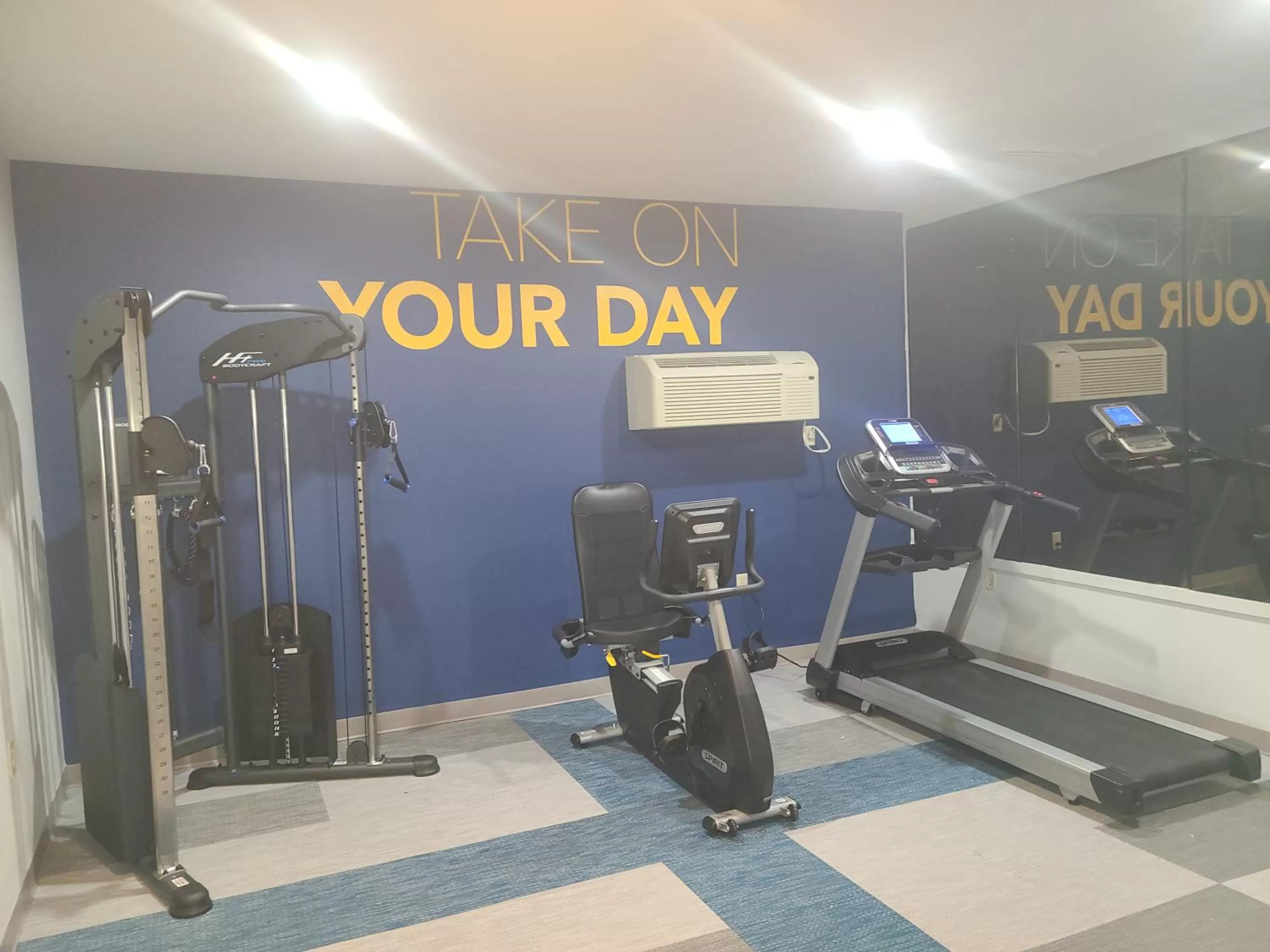Fitness centre/facilities in Comfort Inn & Suites