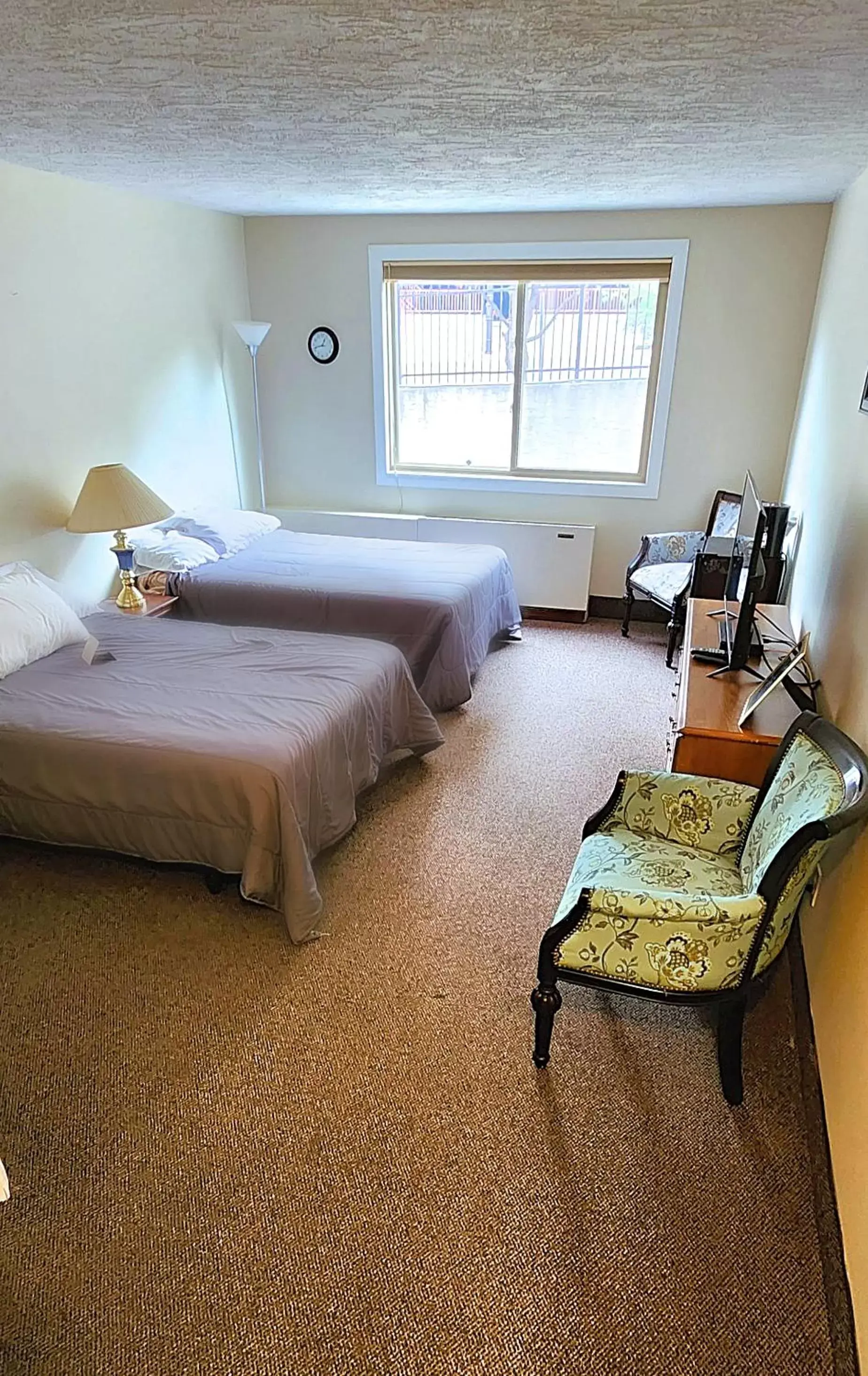 Comfort Quadruple Room in The Medicine Hat Villa Comfort Quadruple Room in The Medicine Hat Villa