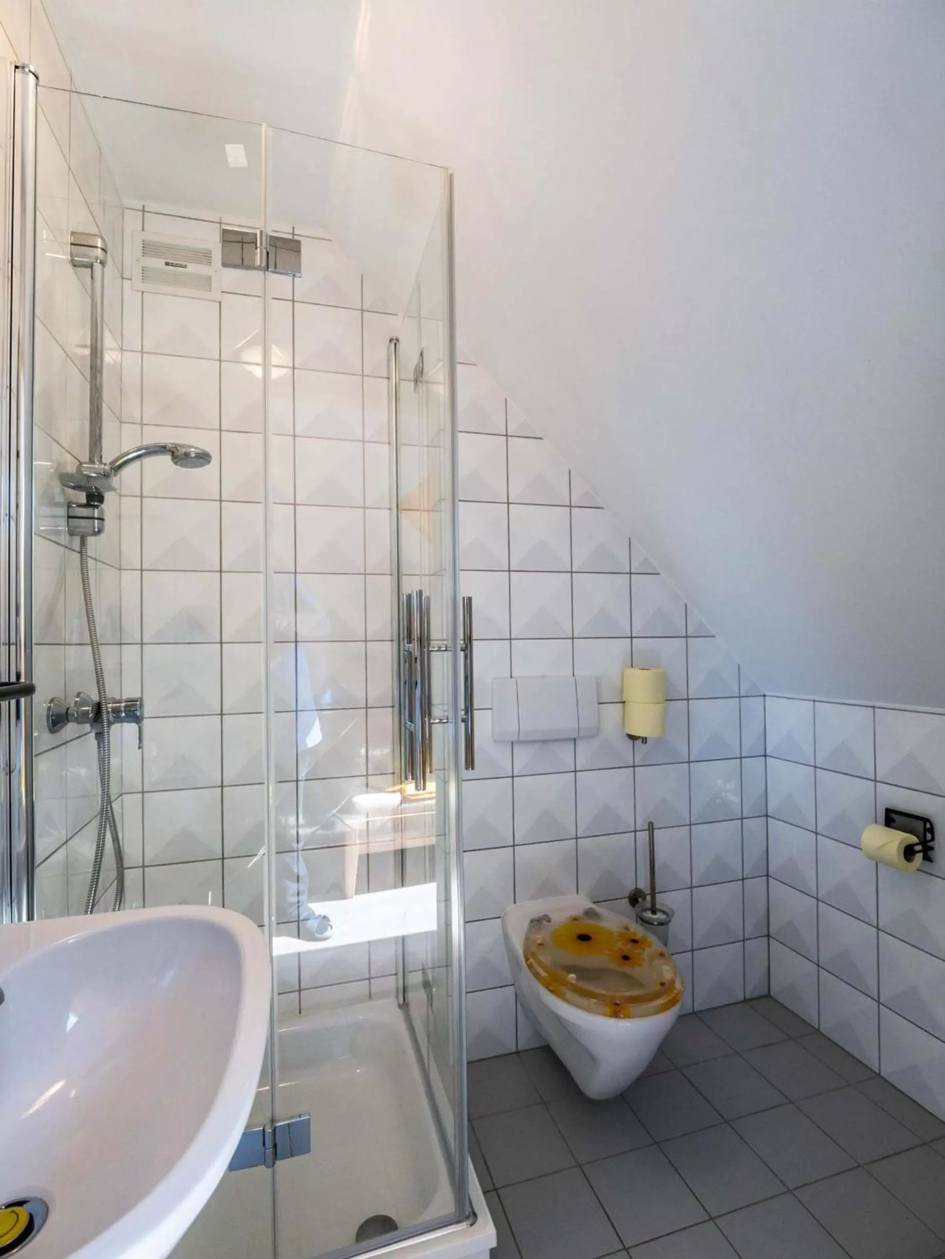 Bathroom in Gästehaus Pointner