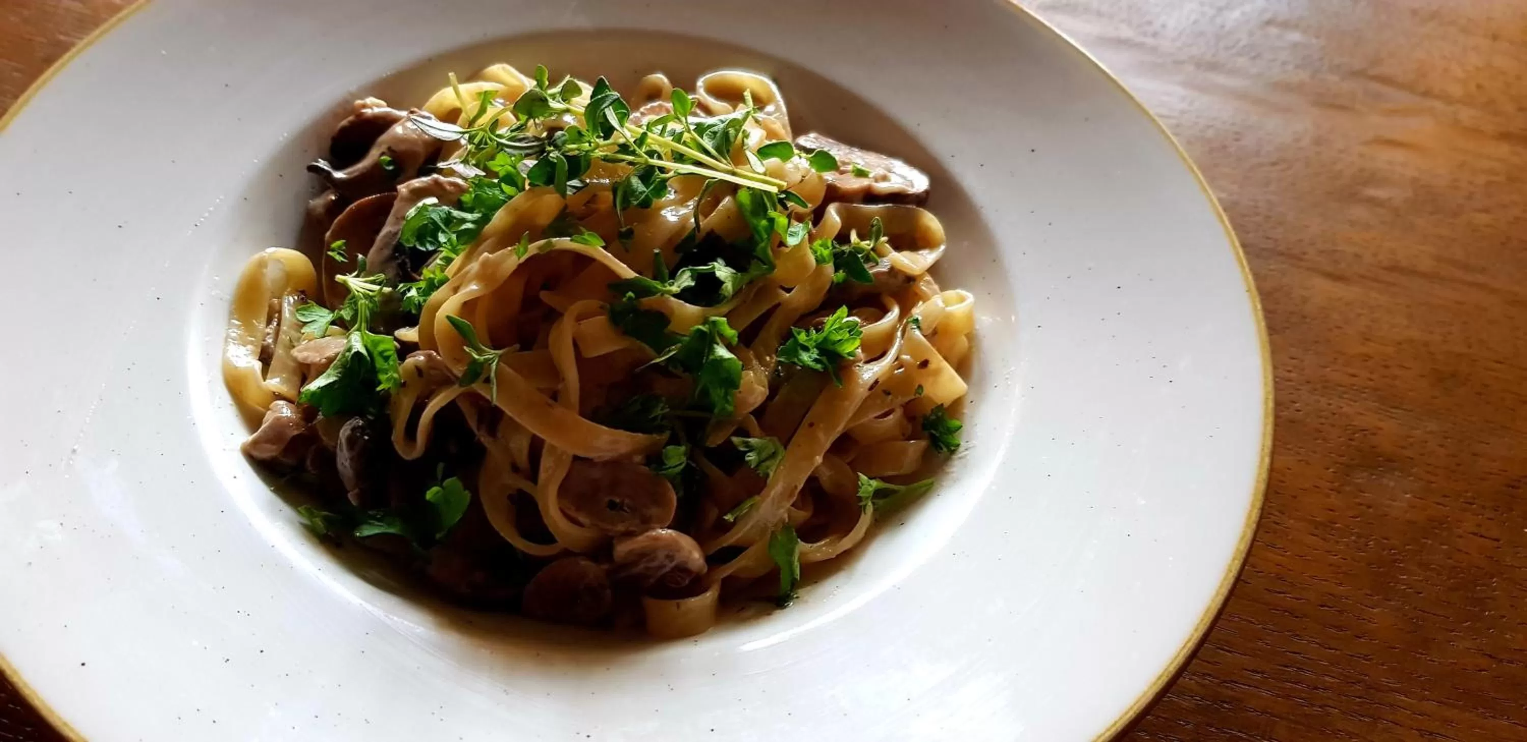 Food and drinks in The Kings Arms Hotel