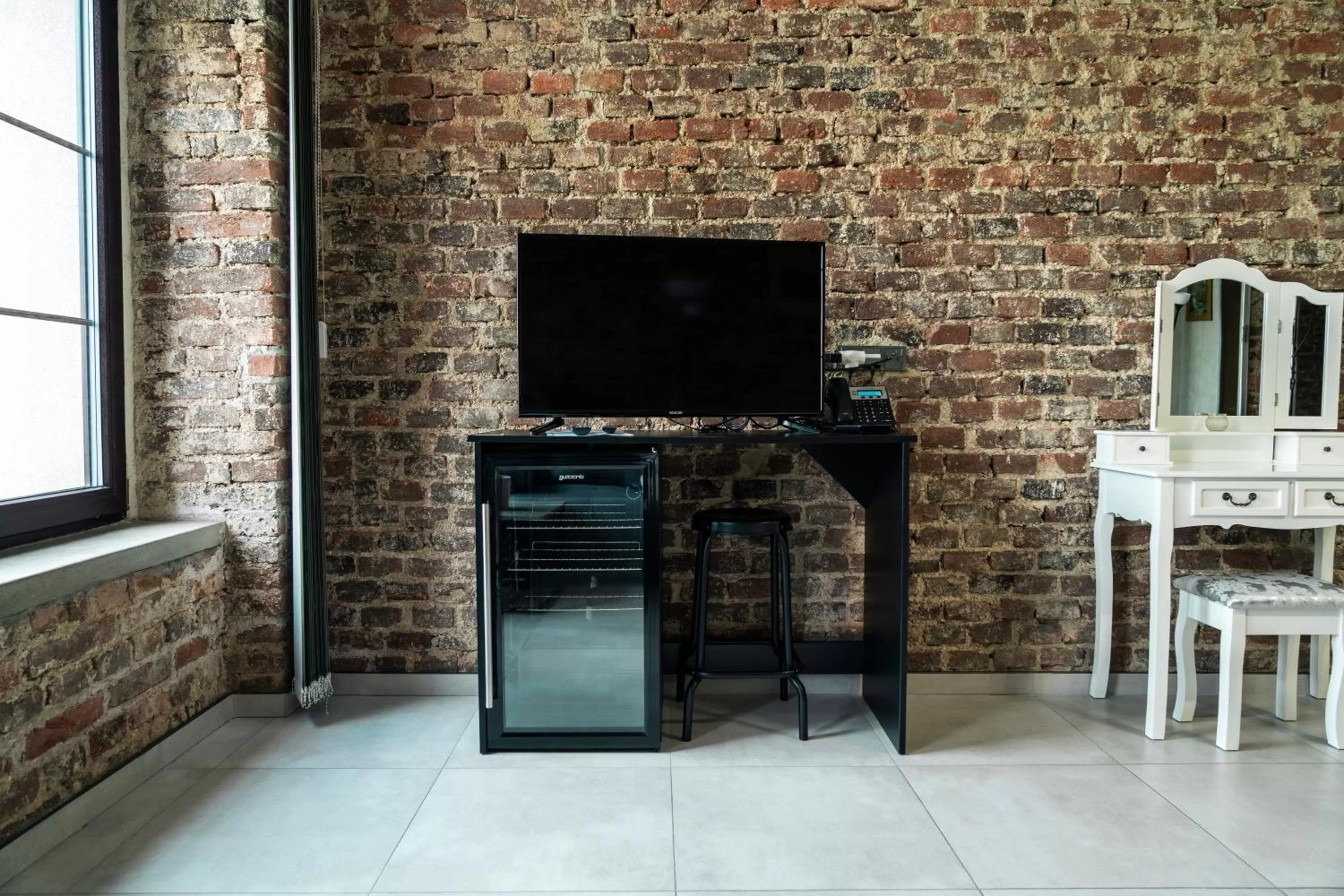 TV/Entertainment Center in Hotel JURKOS