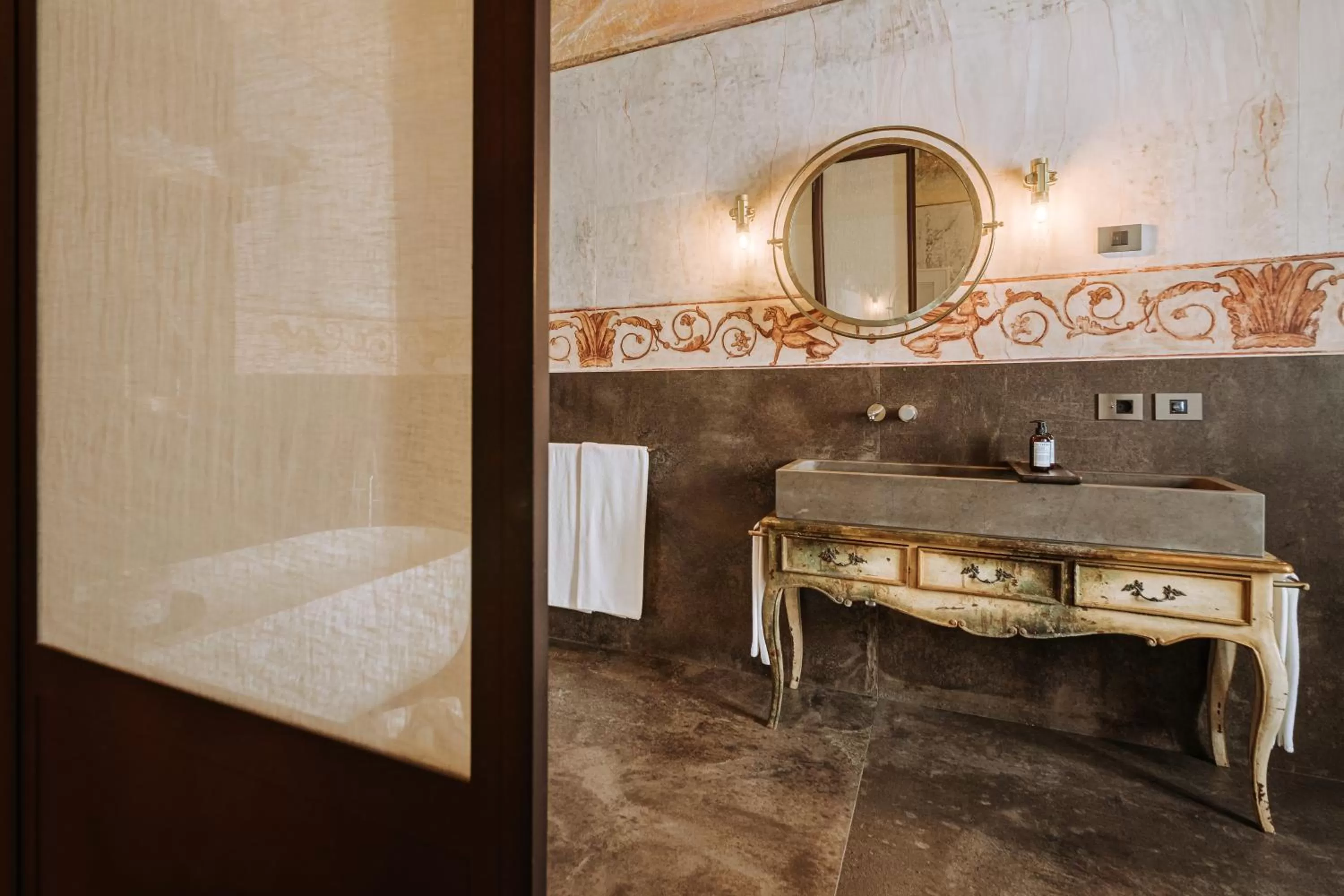 Property building, Bed in Paragon 700 Boutique Hotel & SPA