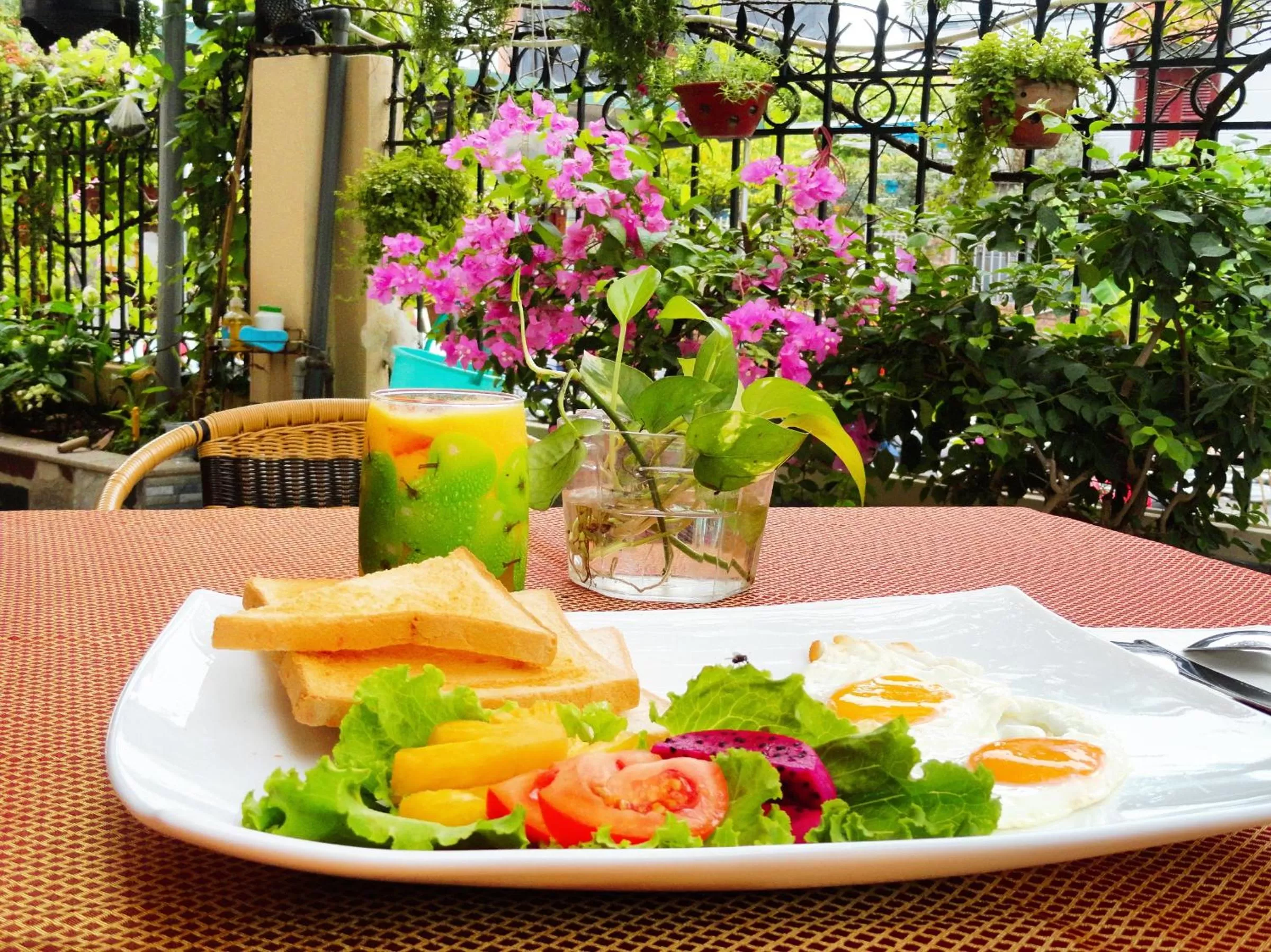 Hạ Long Lily Homestay