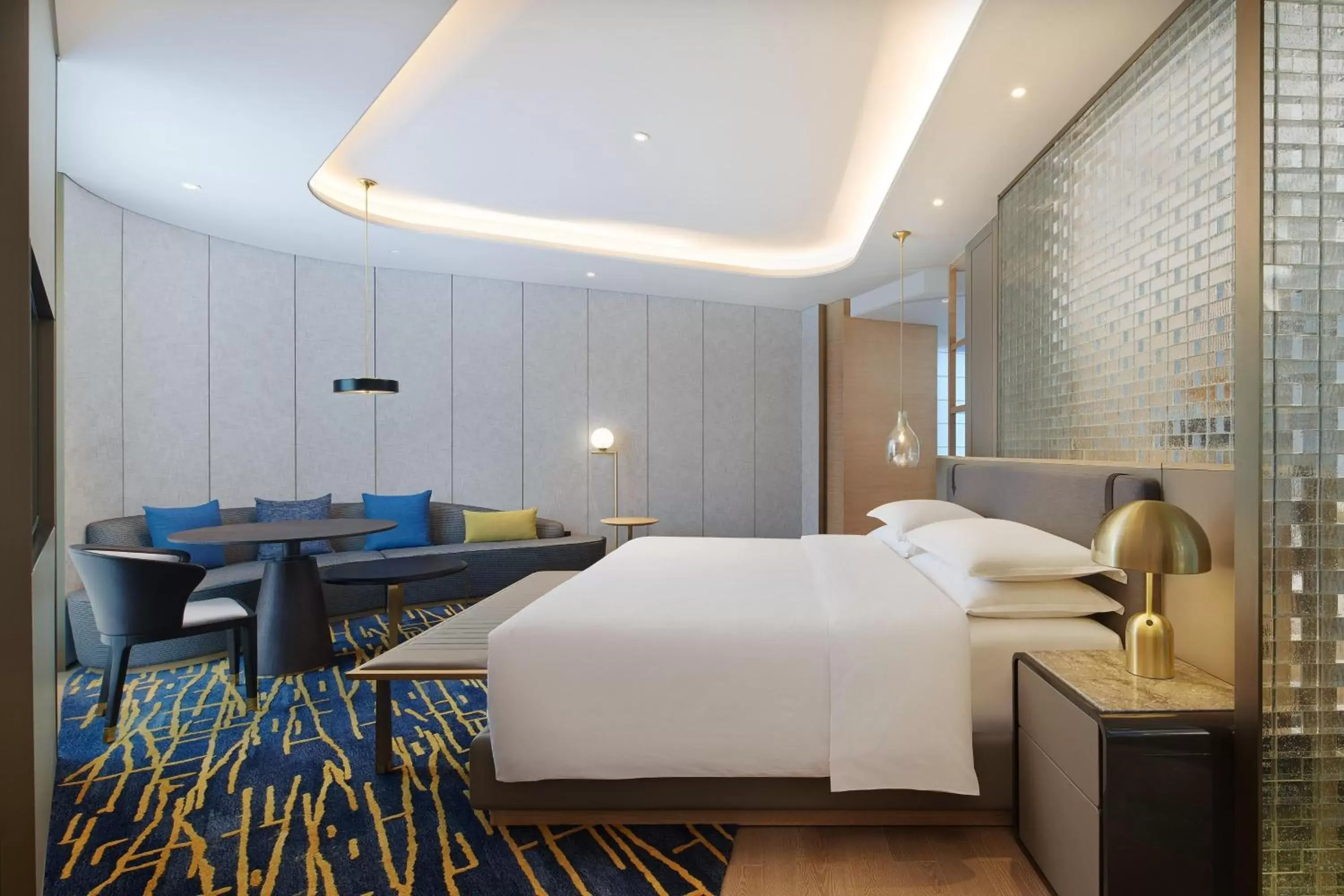 Corner Suite, 1 Bedroom Suite, 1 King in Sheraton Shenzhen Nanshan Corner Suite, 1 Bedroom Suite, 1 King in Sheraton Shenzhen Nanshan