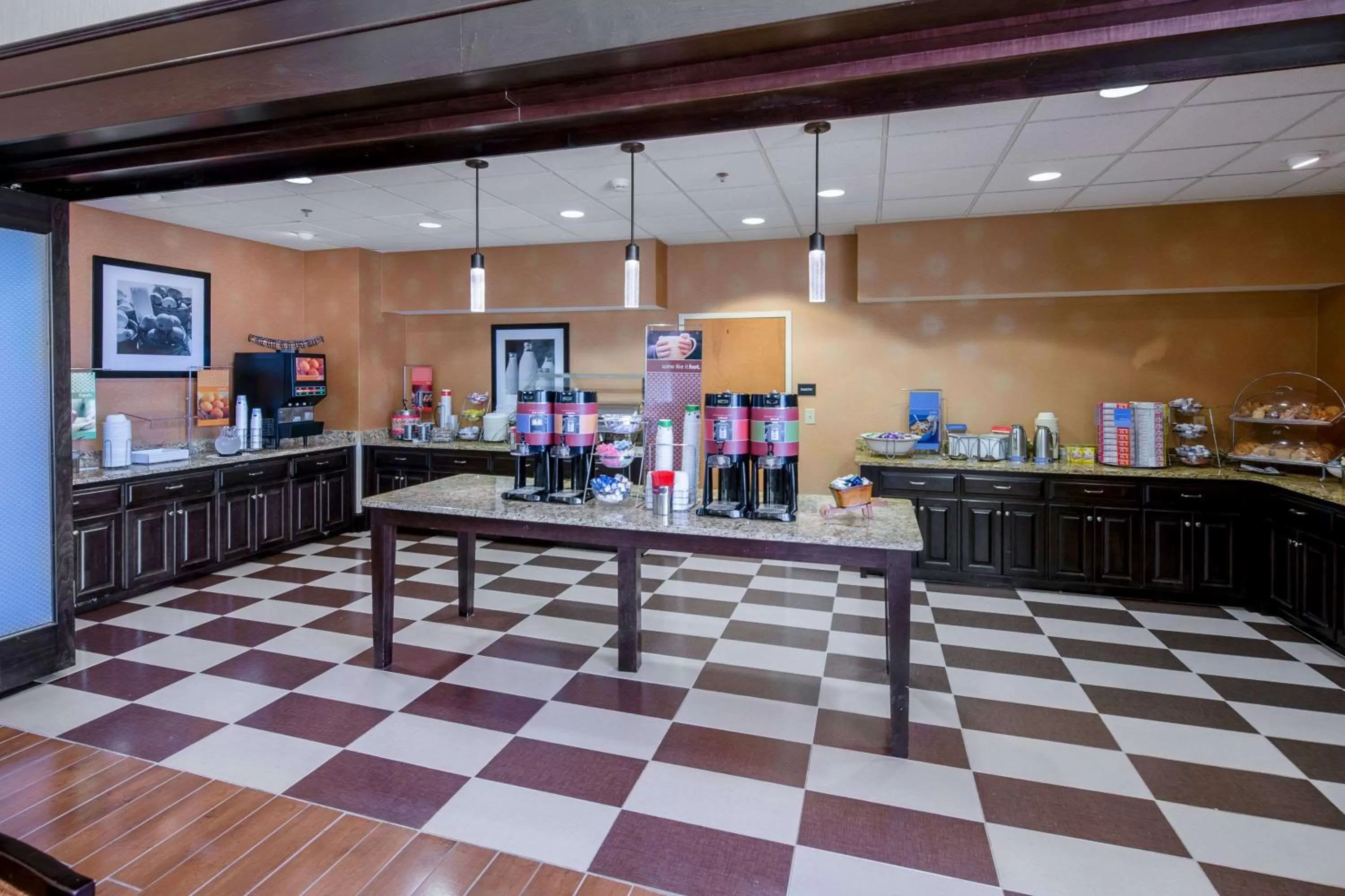 Dining area in Hampton Inn & Suites Augusta West