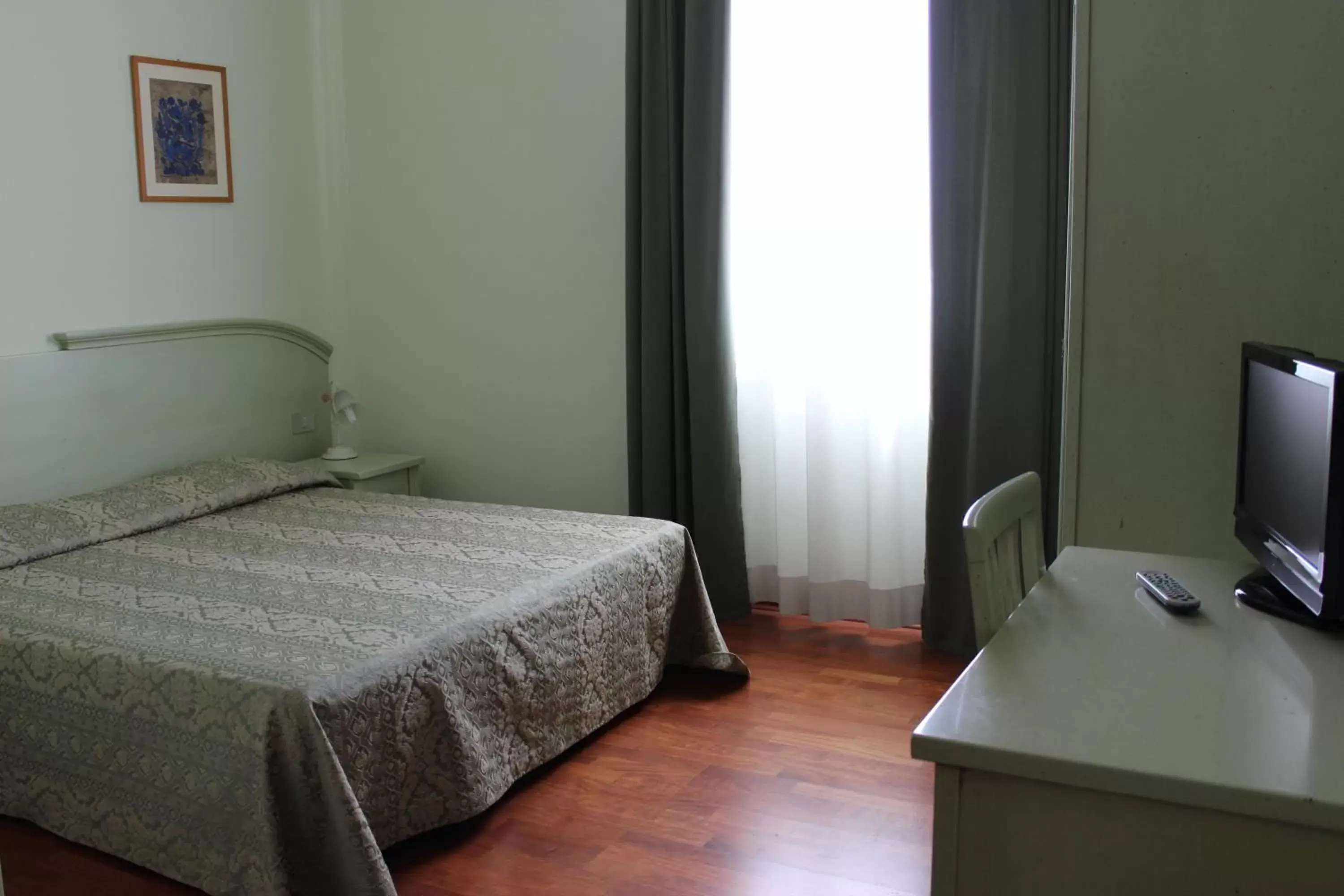 Twin/Double Room in Hotel Altieri Twin/Double Room in Hotel Altieri