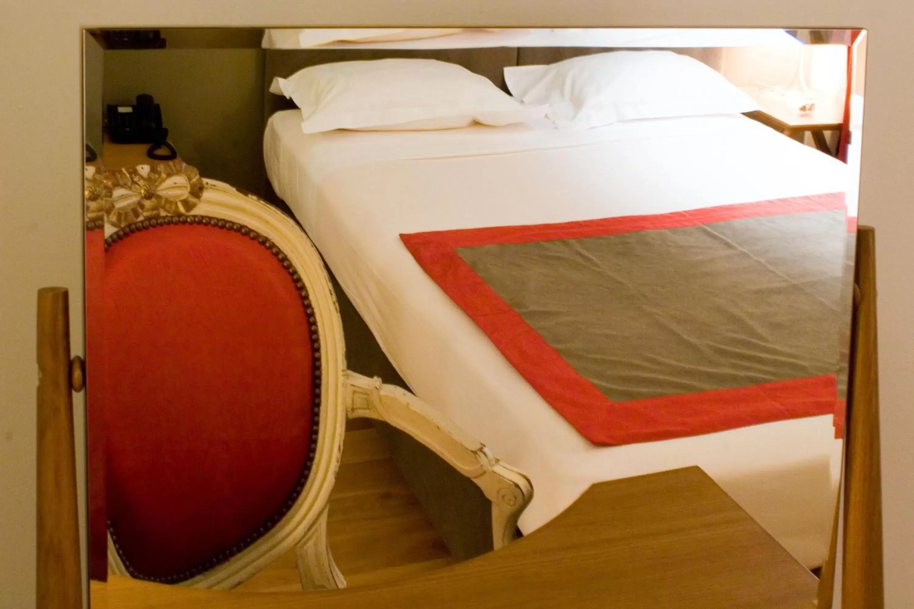 Comfort Room in Windsor Opera Comfort Room in Windsor Opera