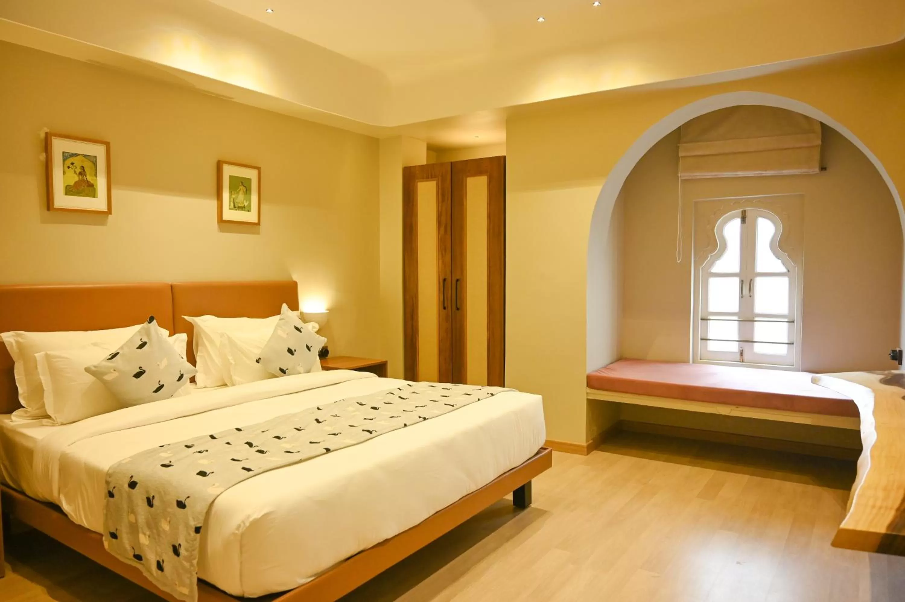 Bed in The Red Pier - My Downtown Hotels