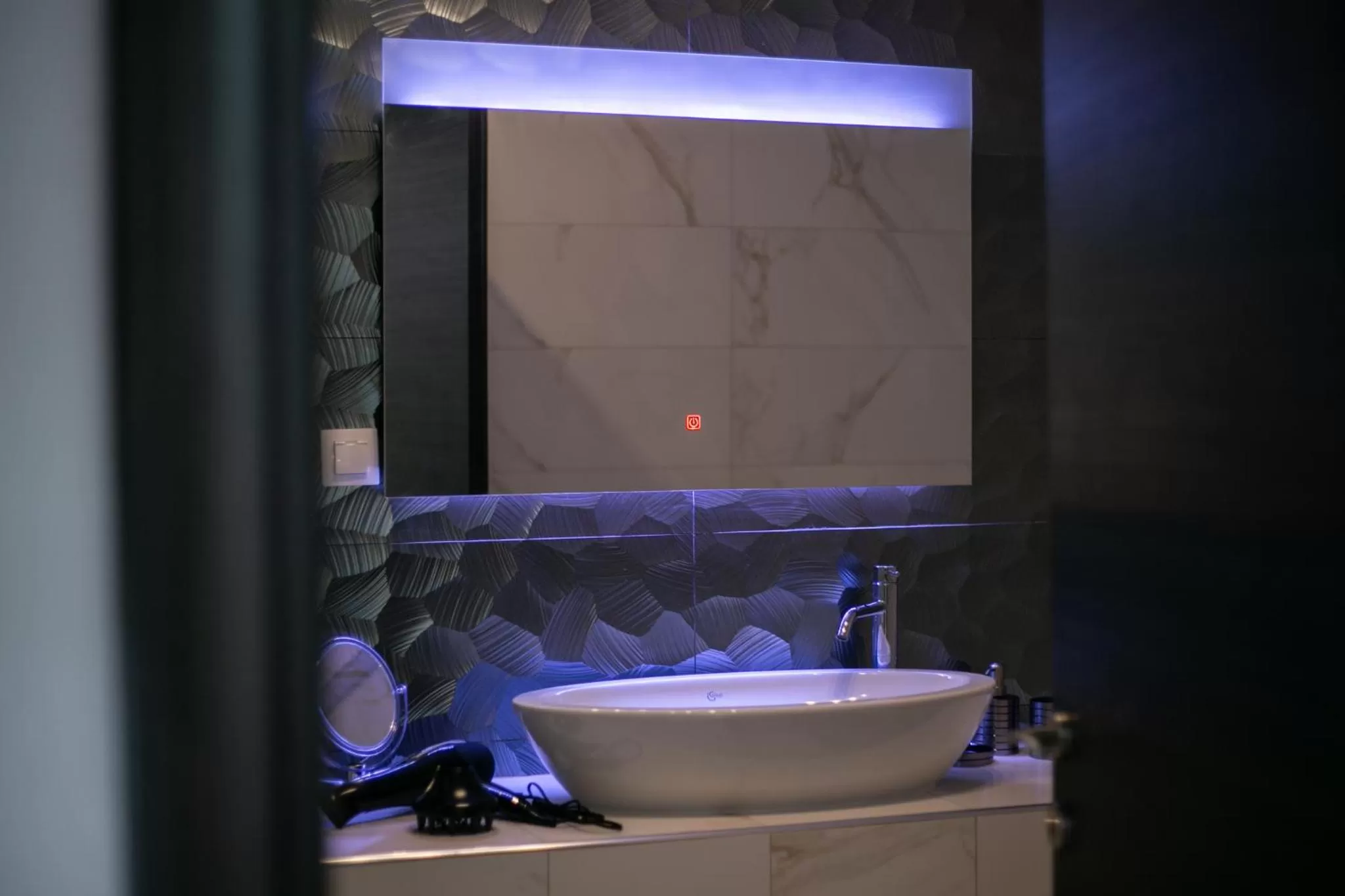 Anemos Luxury Apartments