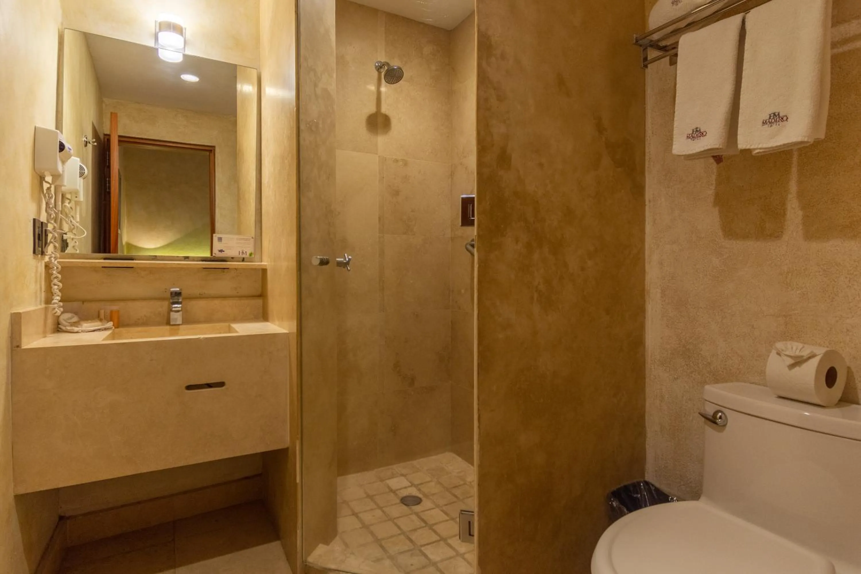 Shower in Hotel Madero