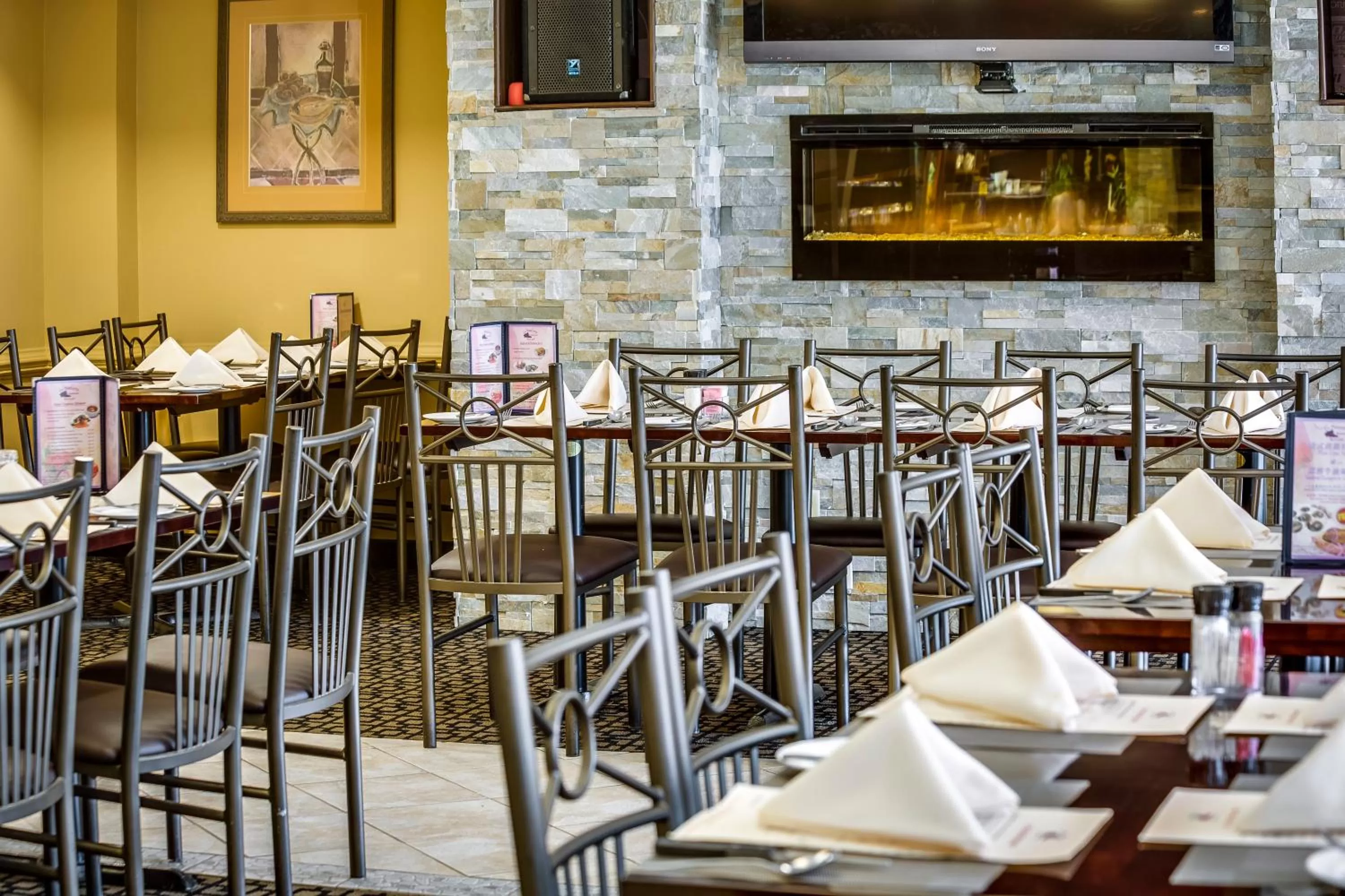 Restaurant/places to eat in Monte Carlo Inn Markham