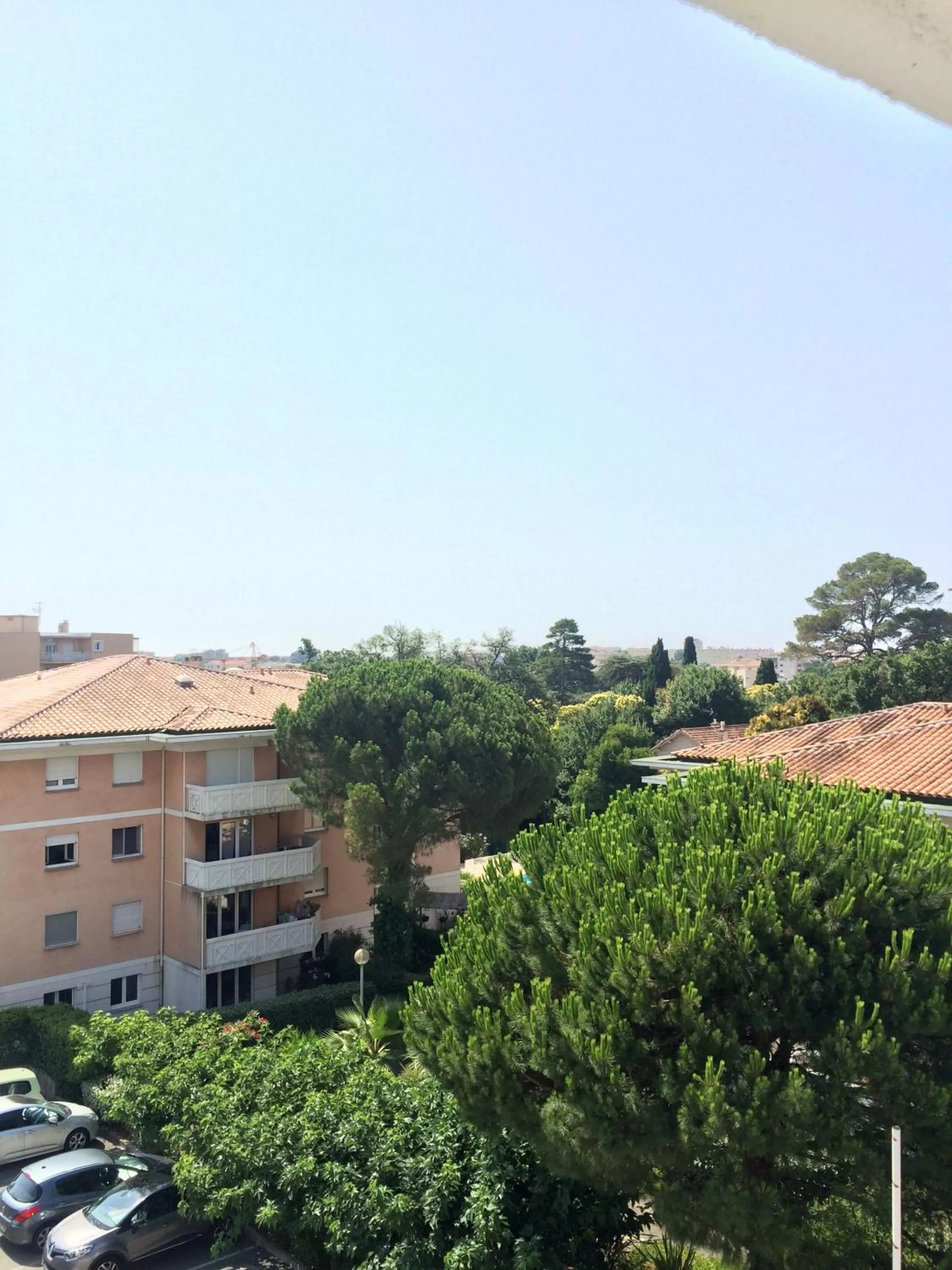 View (from property/room) in Hôtel restaurant Kyriad Fréjus