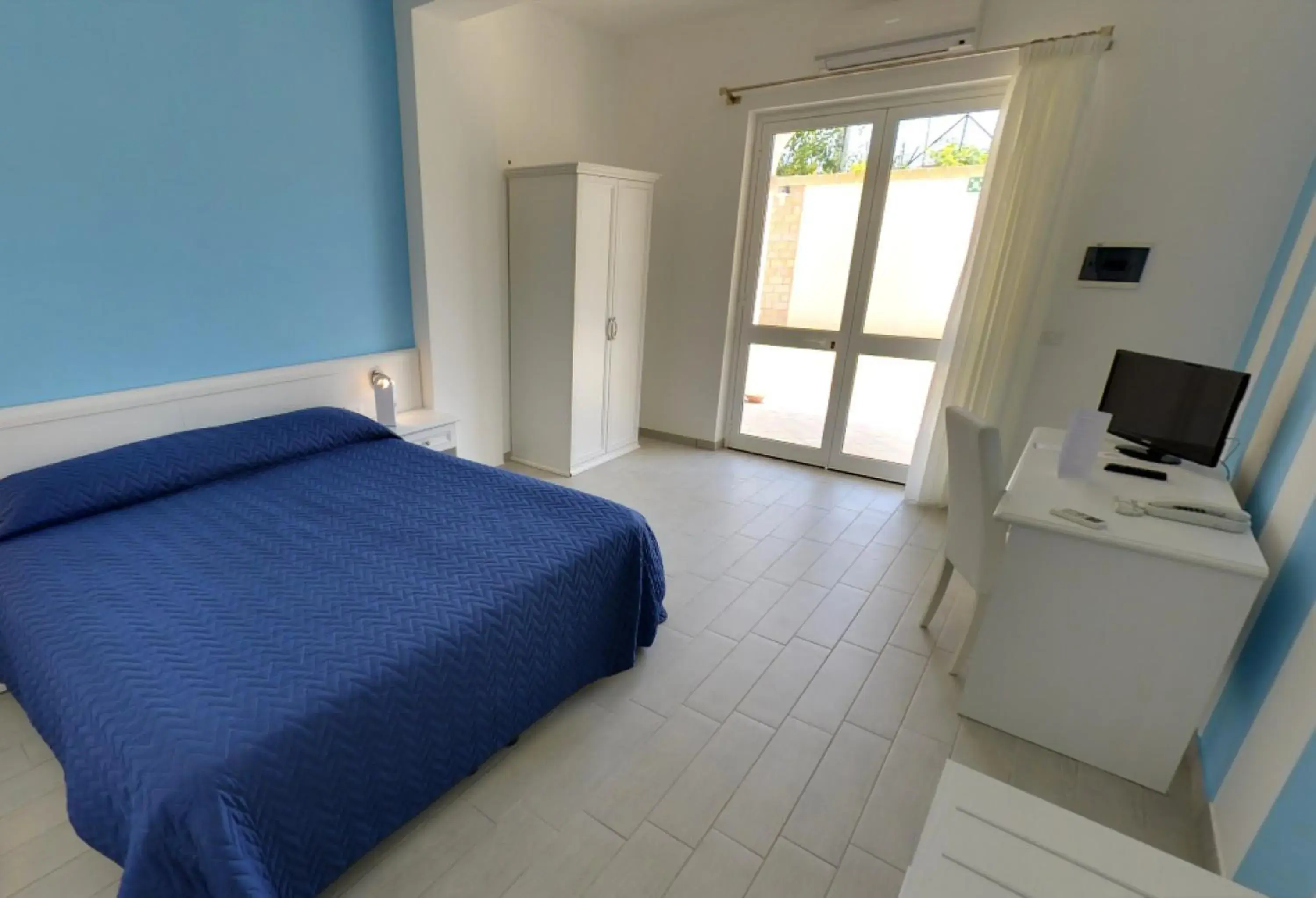 Economy Double or Twin Room in Scala Dei Turchi Resort Economy Double or Twin Room in Scala Dei Turchi Resort