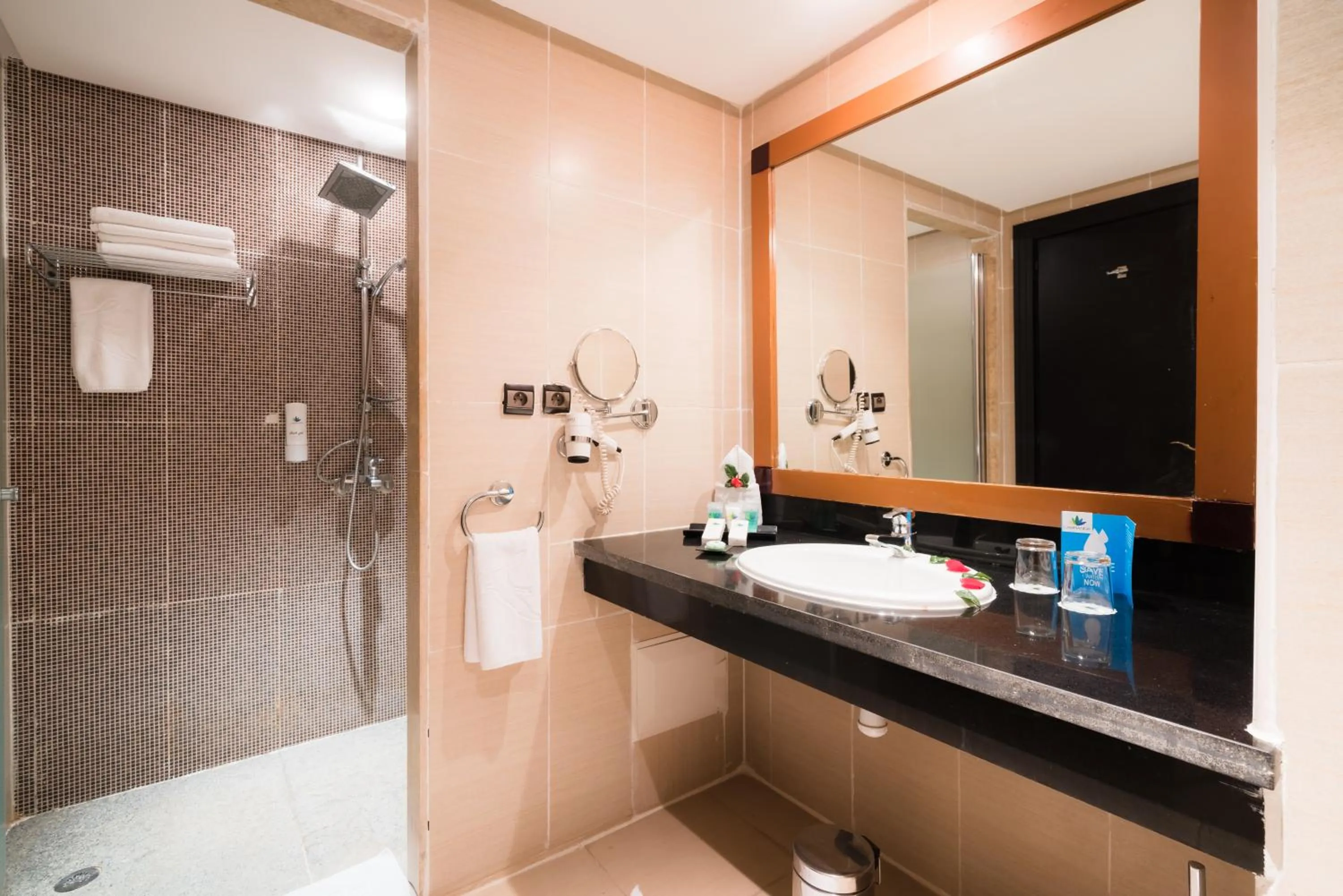 Shower in Pickalbatros Aqua Fun Club All Inclusive