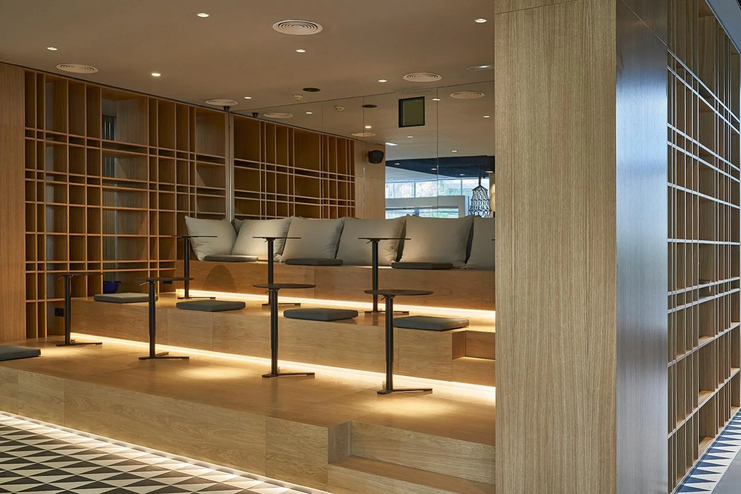Lounge or bar in Ibis Barcelona Plaza Glòries 22@