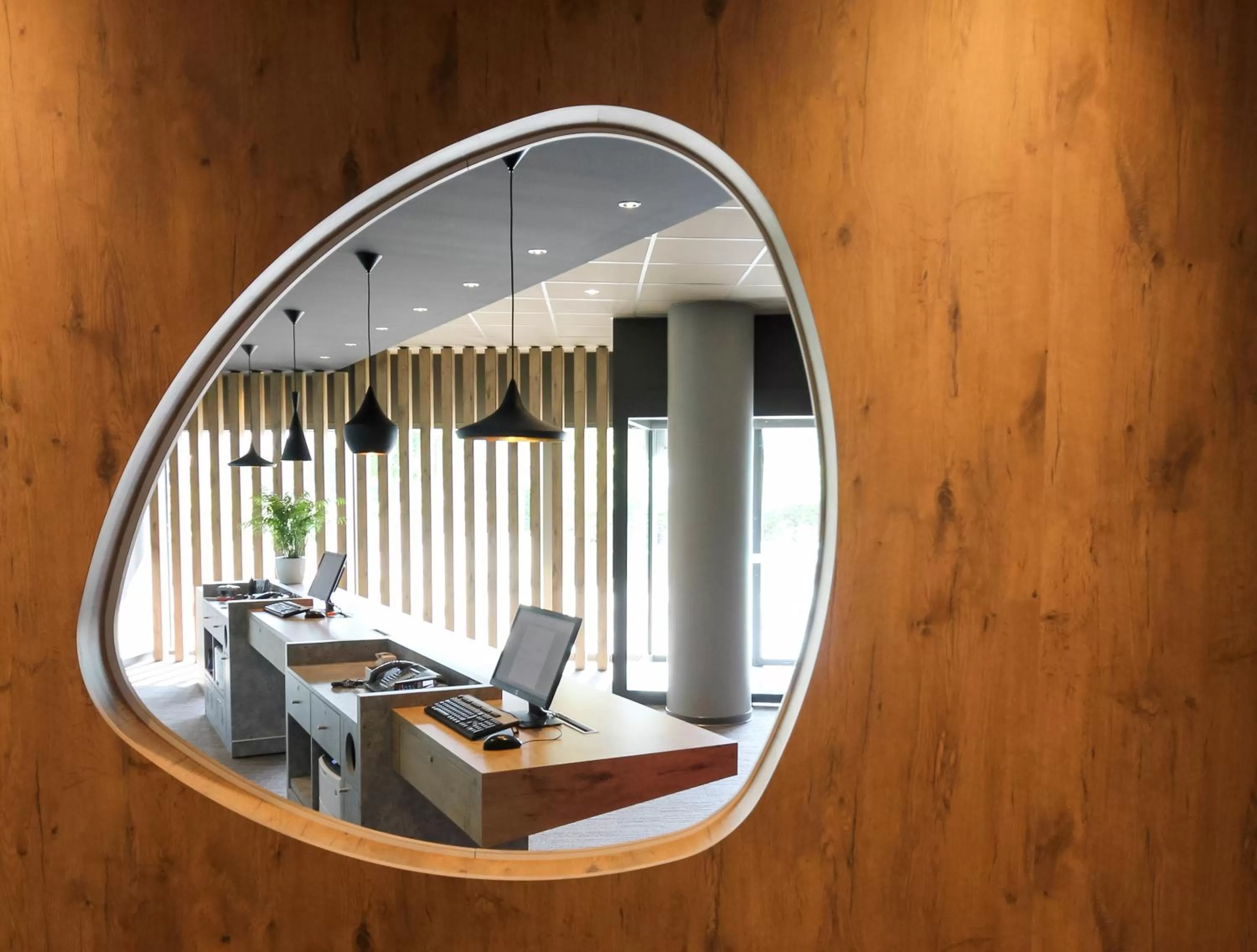 Lobby or reception in Ibis Marne la Vallée Noisy