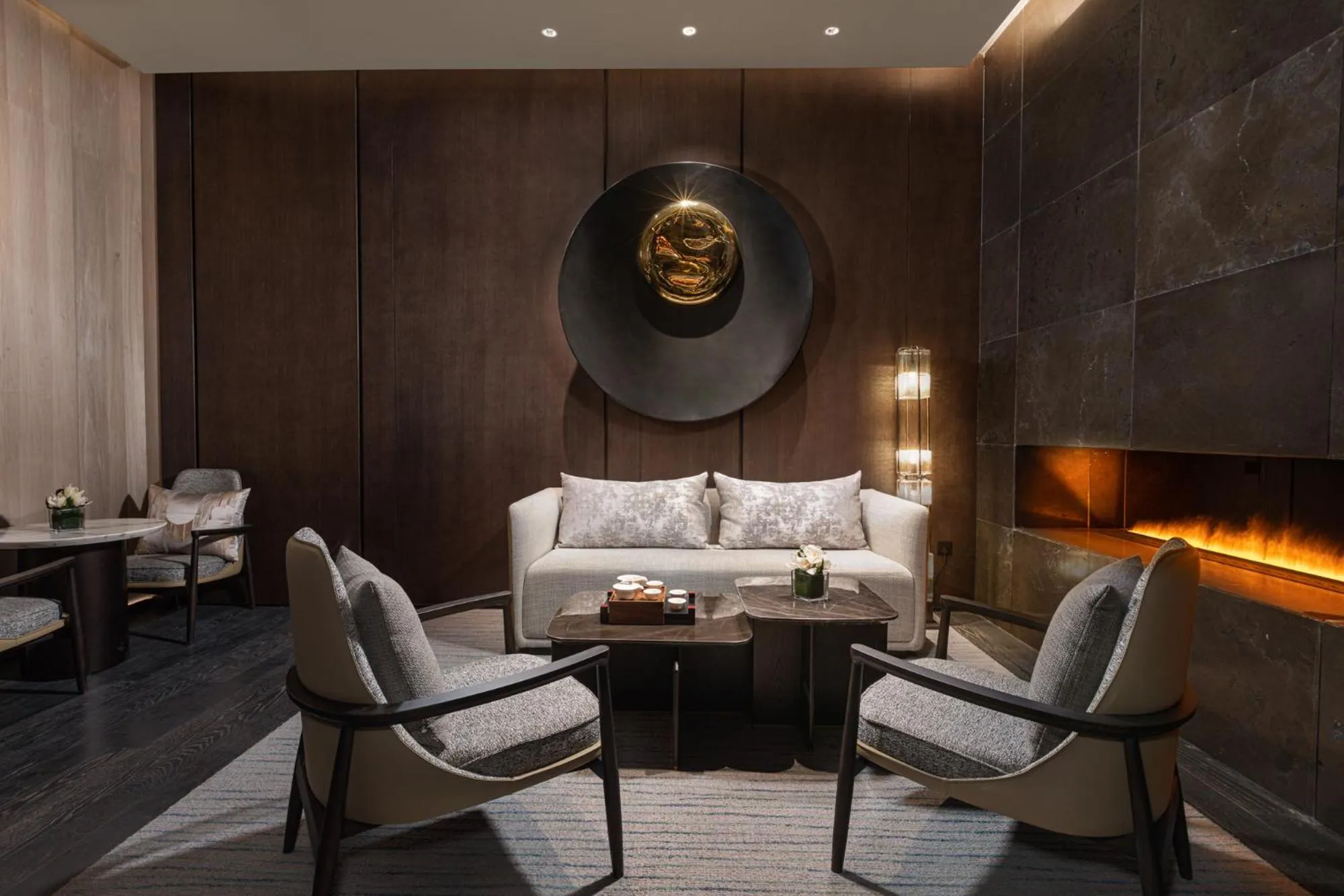 VIP in HUALUXE Shanghai Changfeng Park - Park Lake View