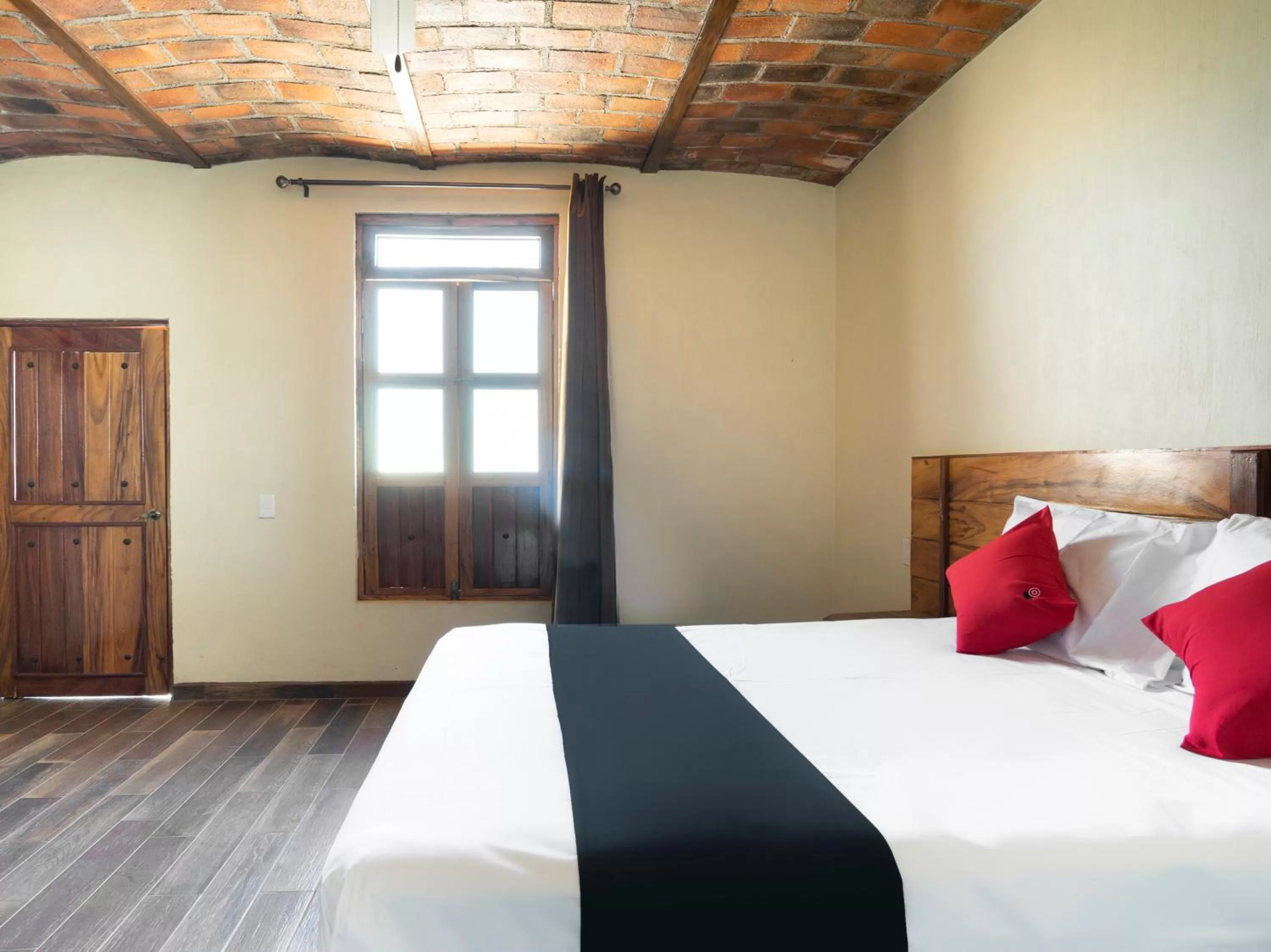 Bedroom, Bed in Collection O Hotel Monte Agave