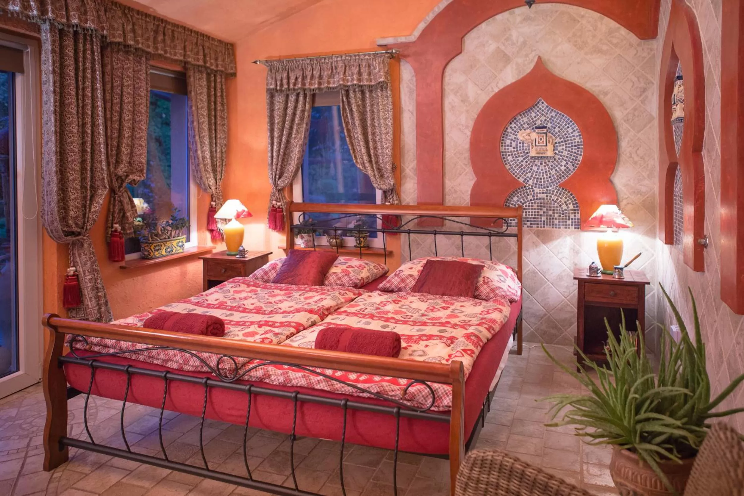 Bed in Green Park Villa