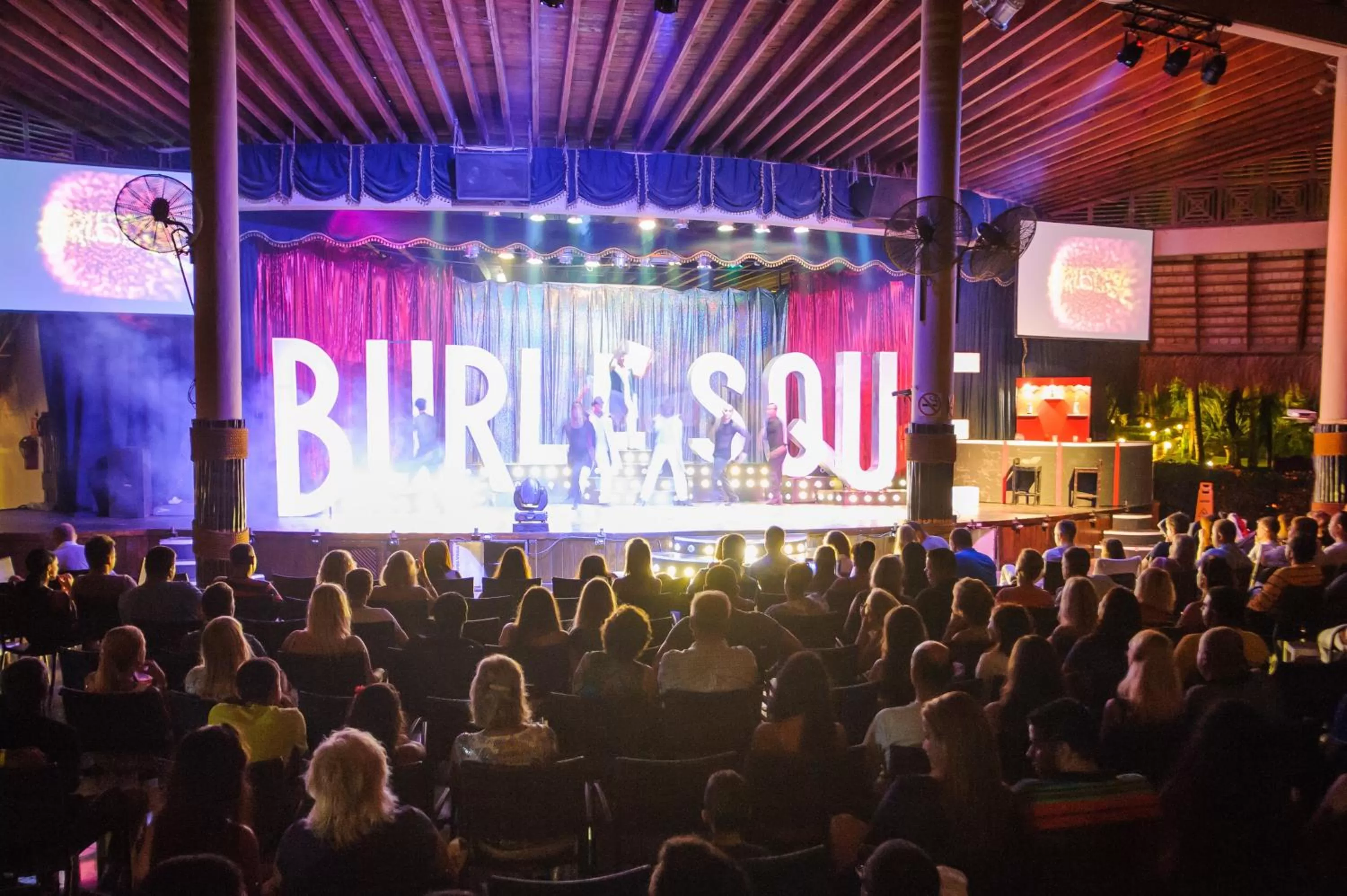 Evening entertainment in Grand Sirenis Punta Cana Resort & Aquagames - All Inclusive