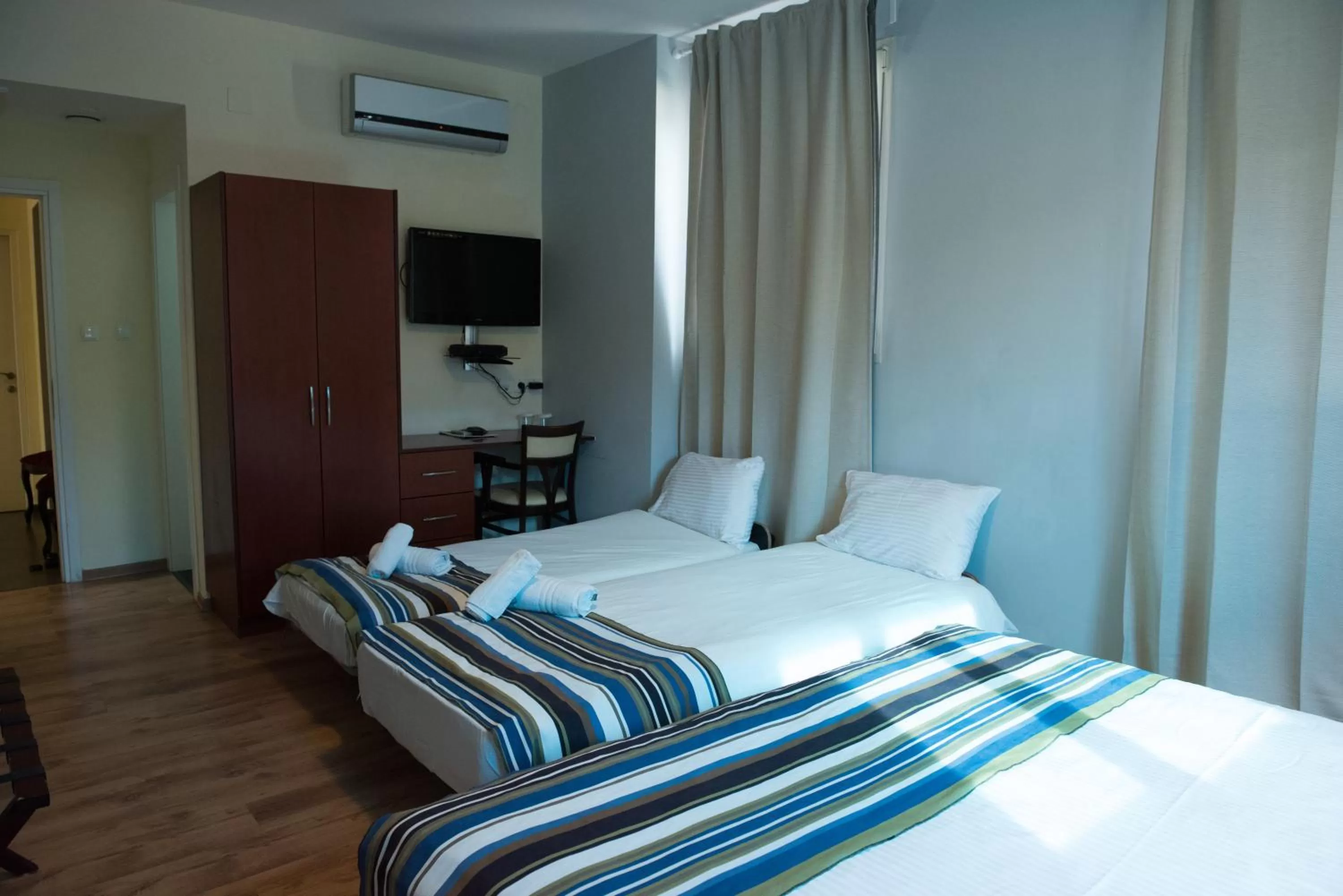 Photo of the whole room, Bed in Villa Nazareth B&B