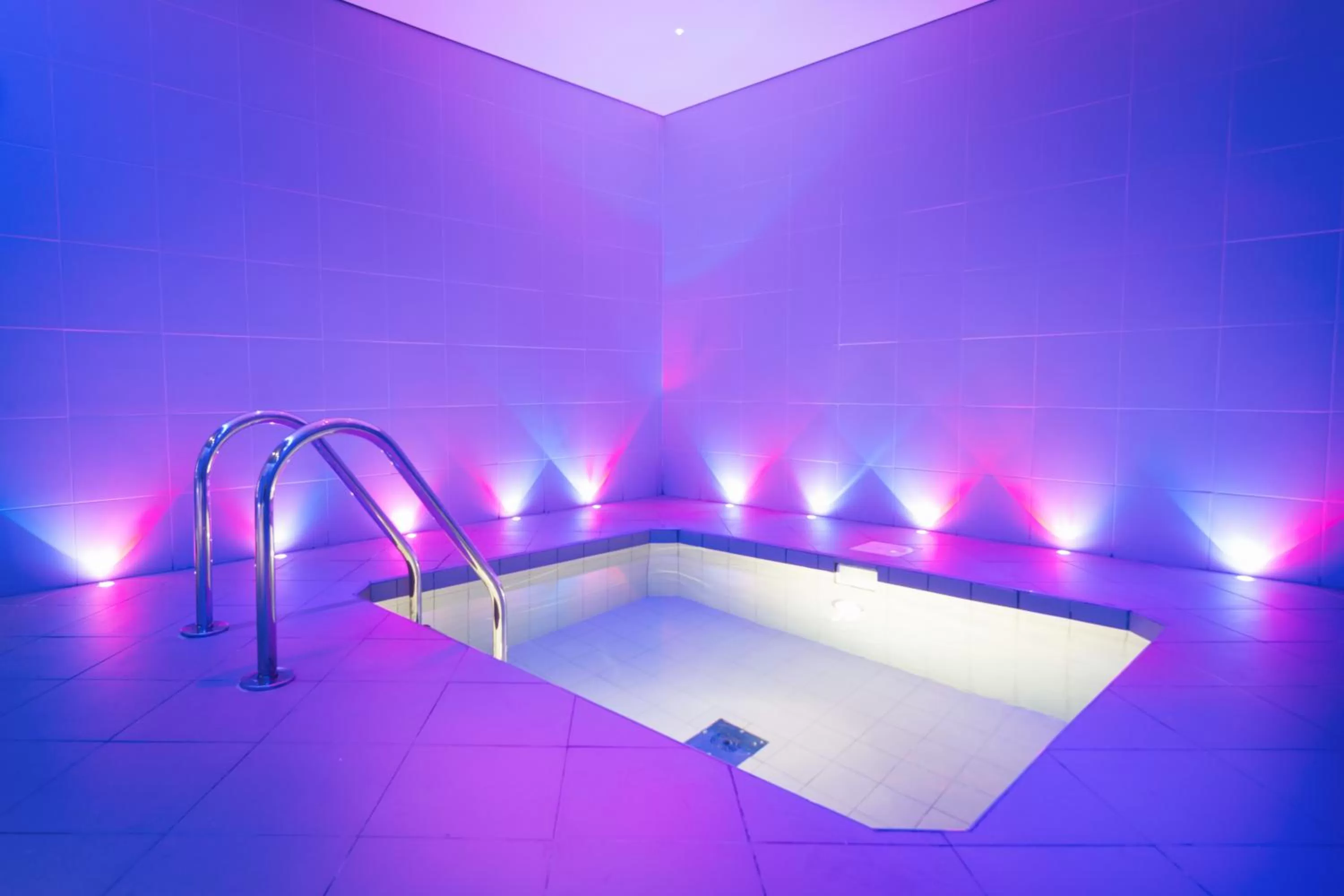 Swimming pool in Ayla Bawadi Hotel & Mall