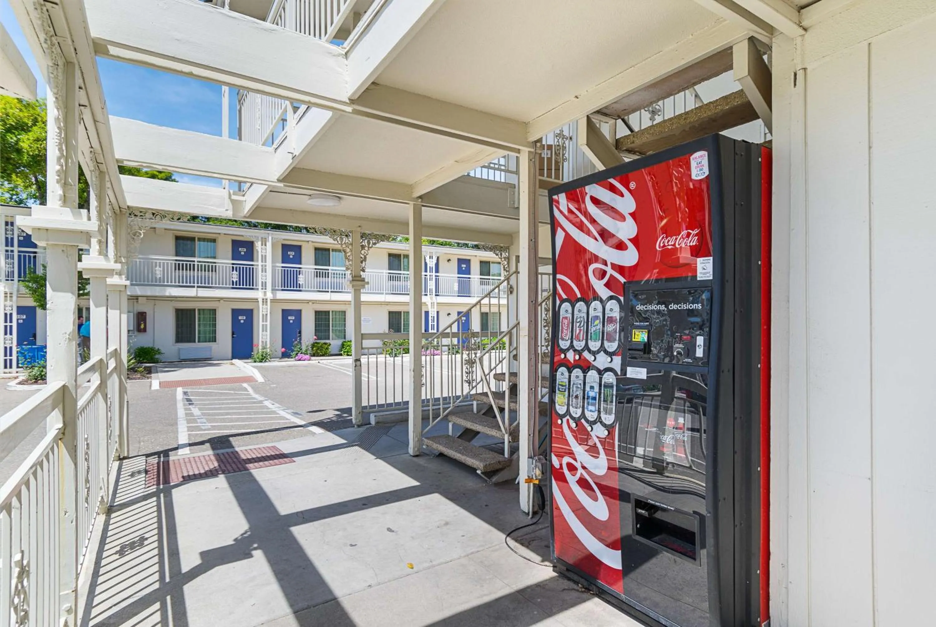 On site in Motel 6-Santa Maria, CA - South